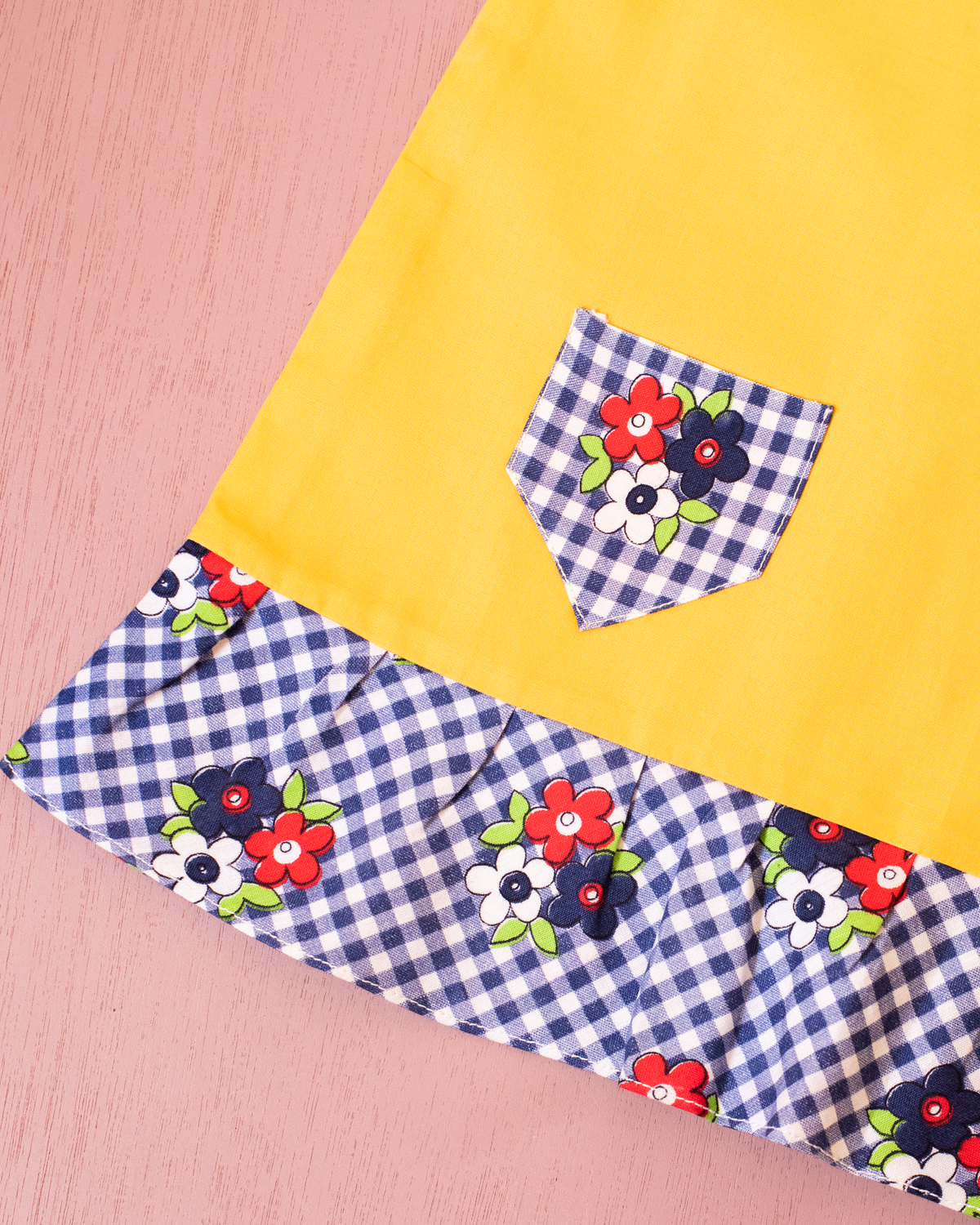 Yellow dress with checks and flowers | French deadstock from the 70s | 6-9 months