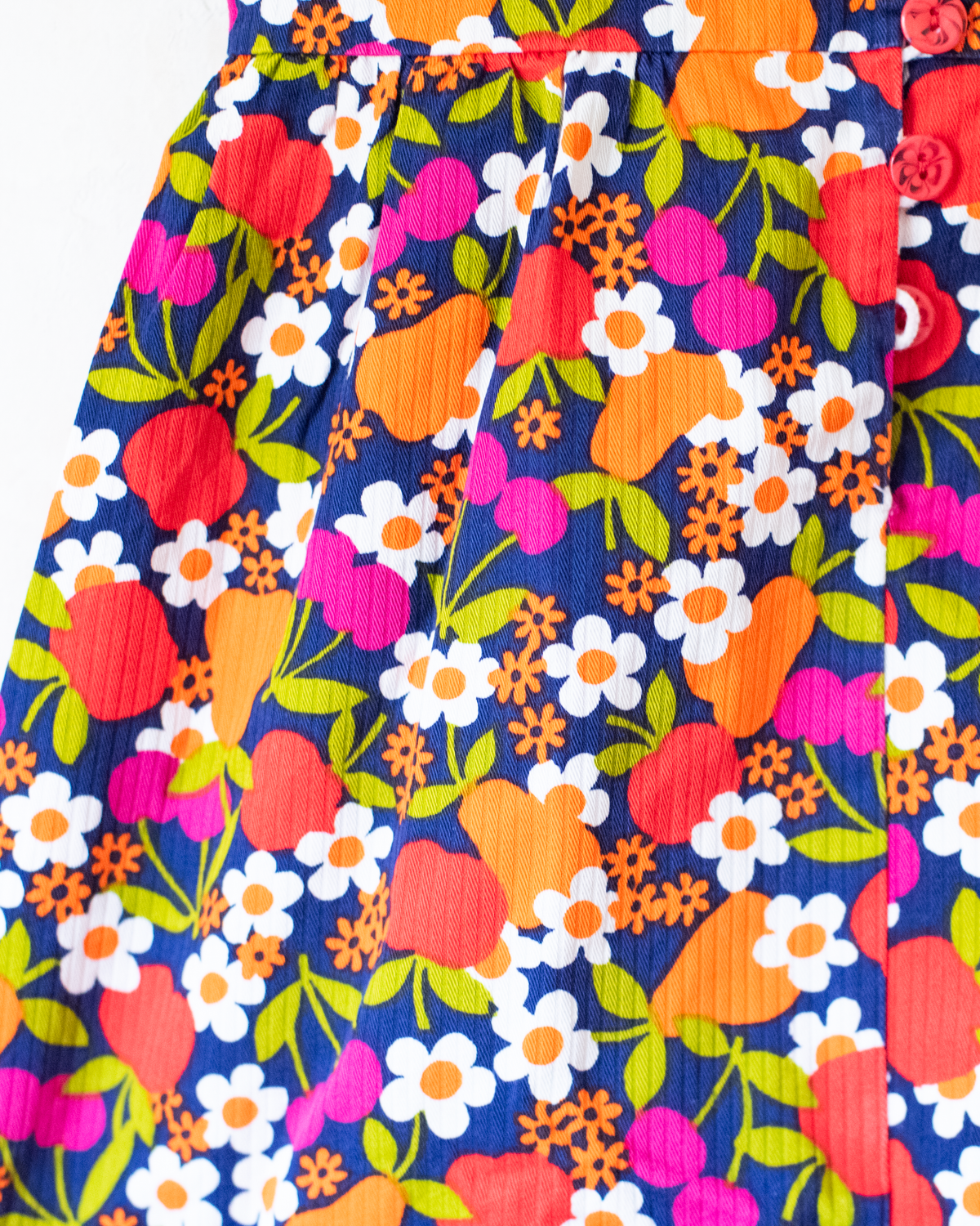 Seventies floral dress with apples and pears | 3-4 years