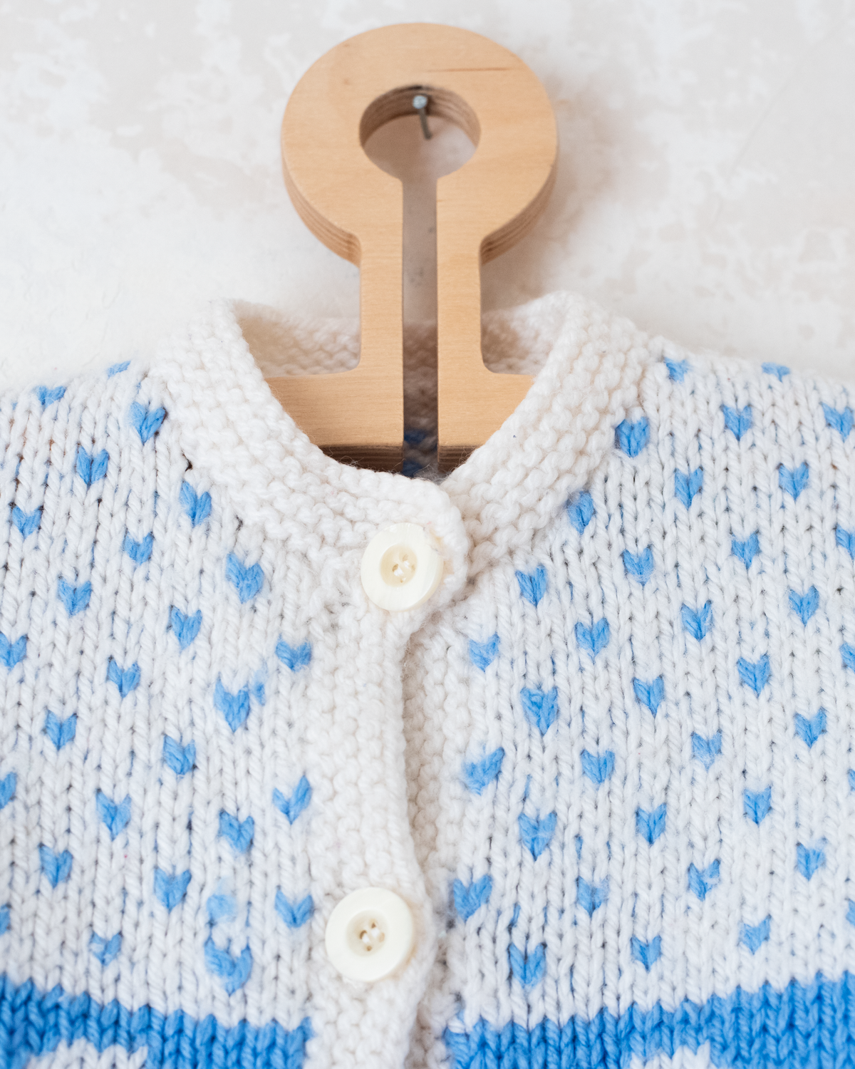 Knitted cardigan with birds and hearts | 5-6 years