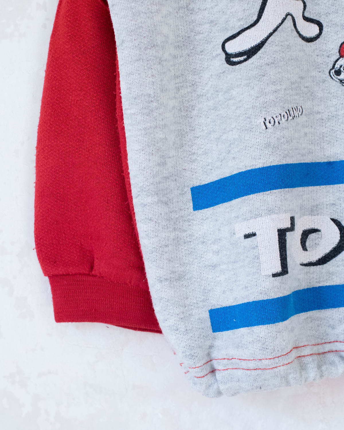 Colorful 80s sweatshirt with Mickey Mouse | 7-8 years