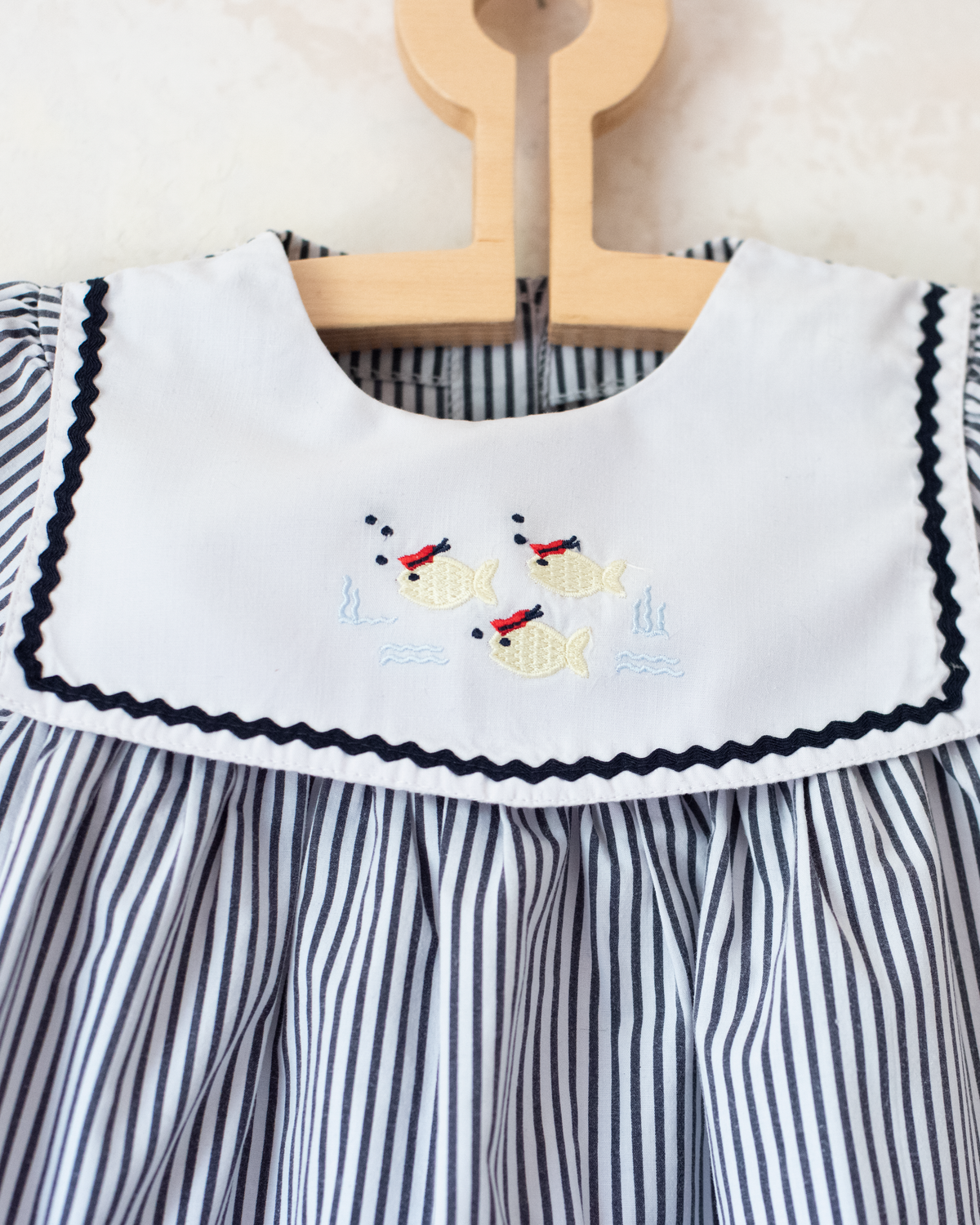 Dress with stripes and embroidered fish | 12-18 months
