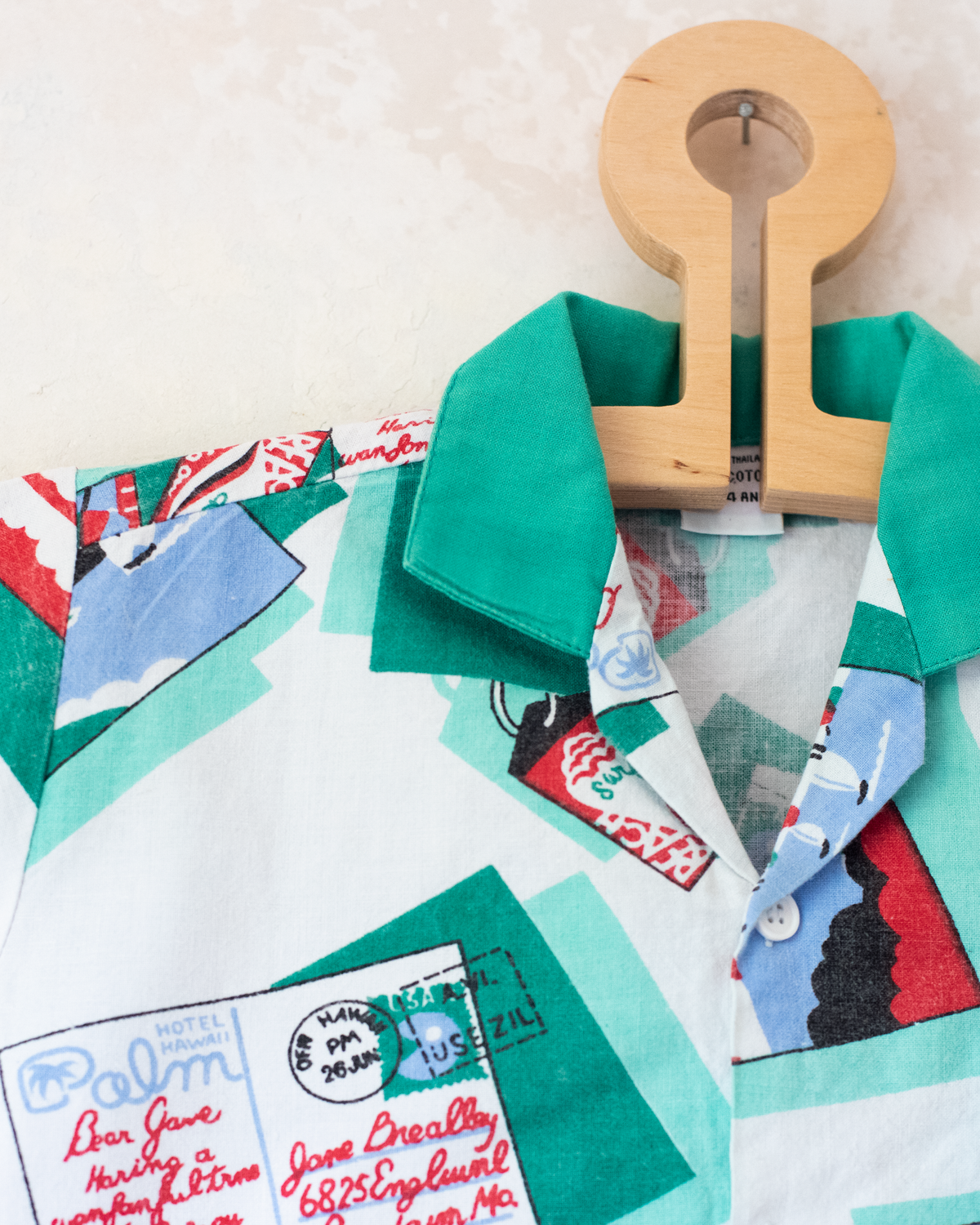 Button-down shirt with postcards and green collar | 3-4 years