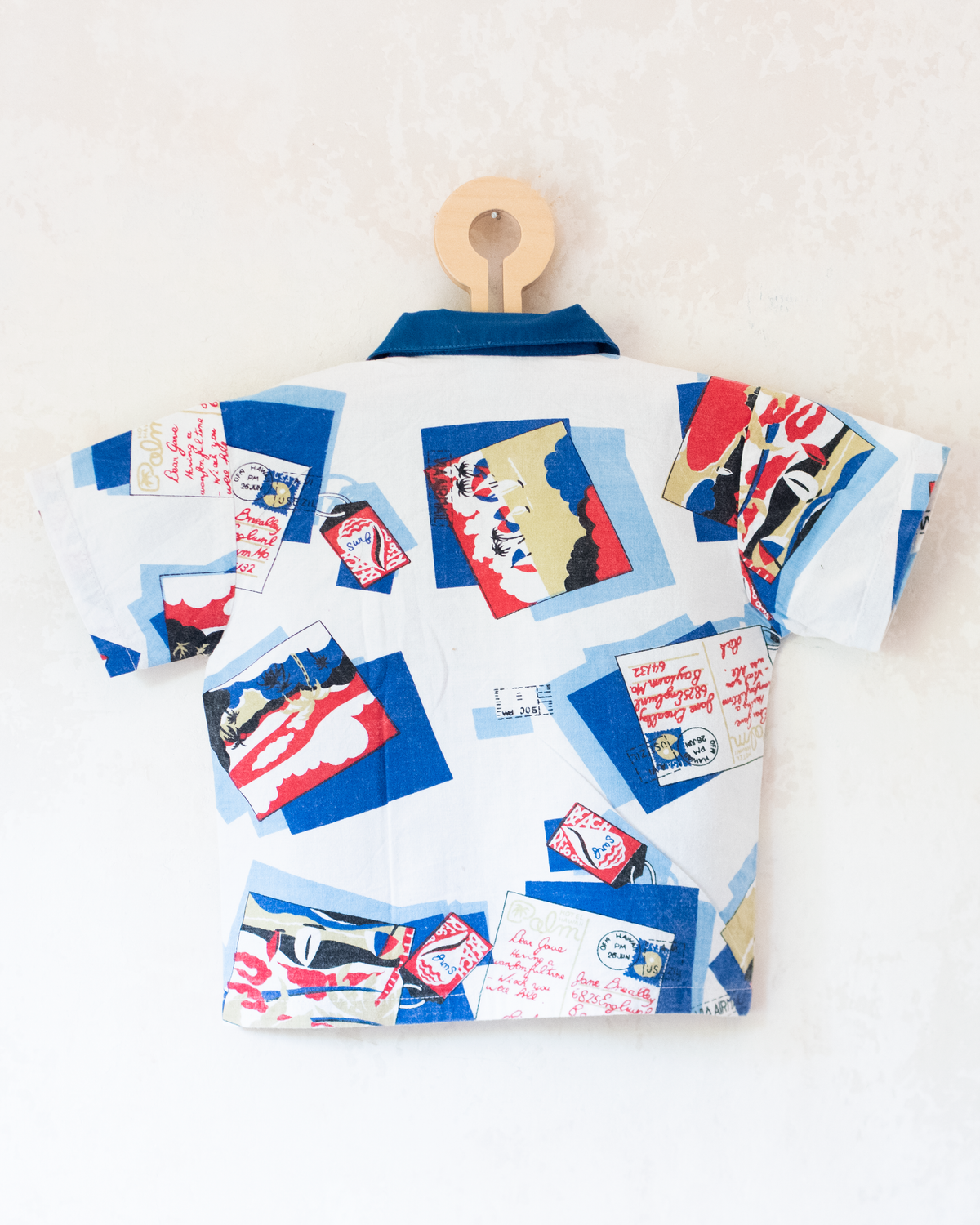 Button-down shirt with postcards and blue collar | 3-4 years