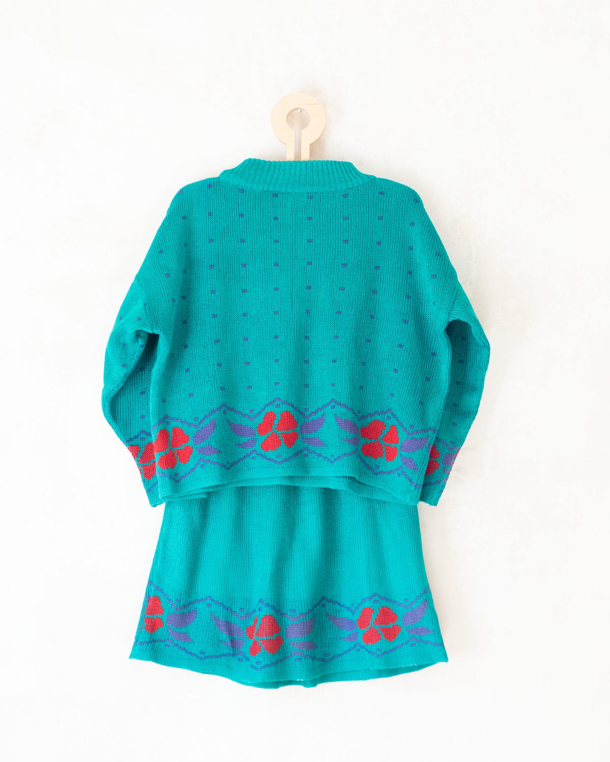 Green winter set with flowers | 6-7 years