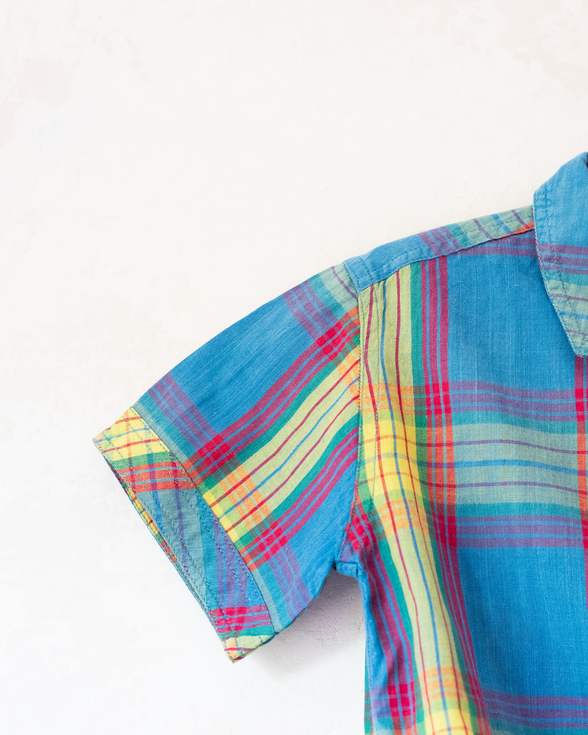 Plaid button-down shirt with bow and strawberries | 4-5 years