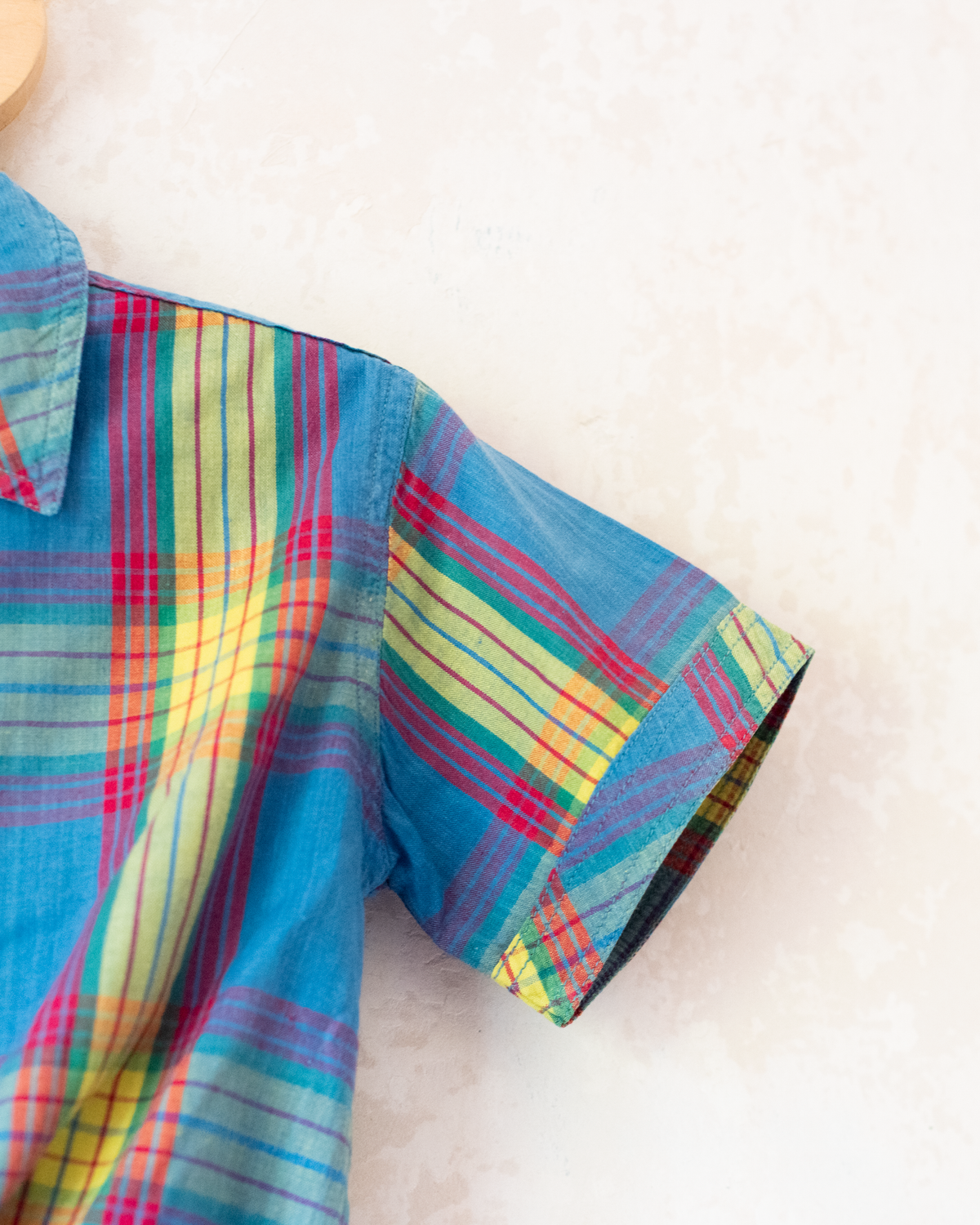 Plaid button-down shirt with bow and strawberries | 4-5 years