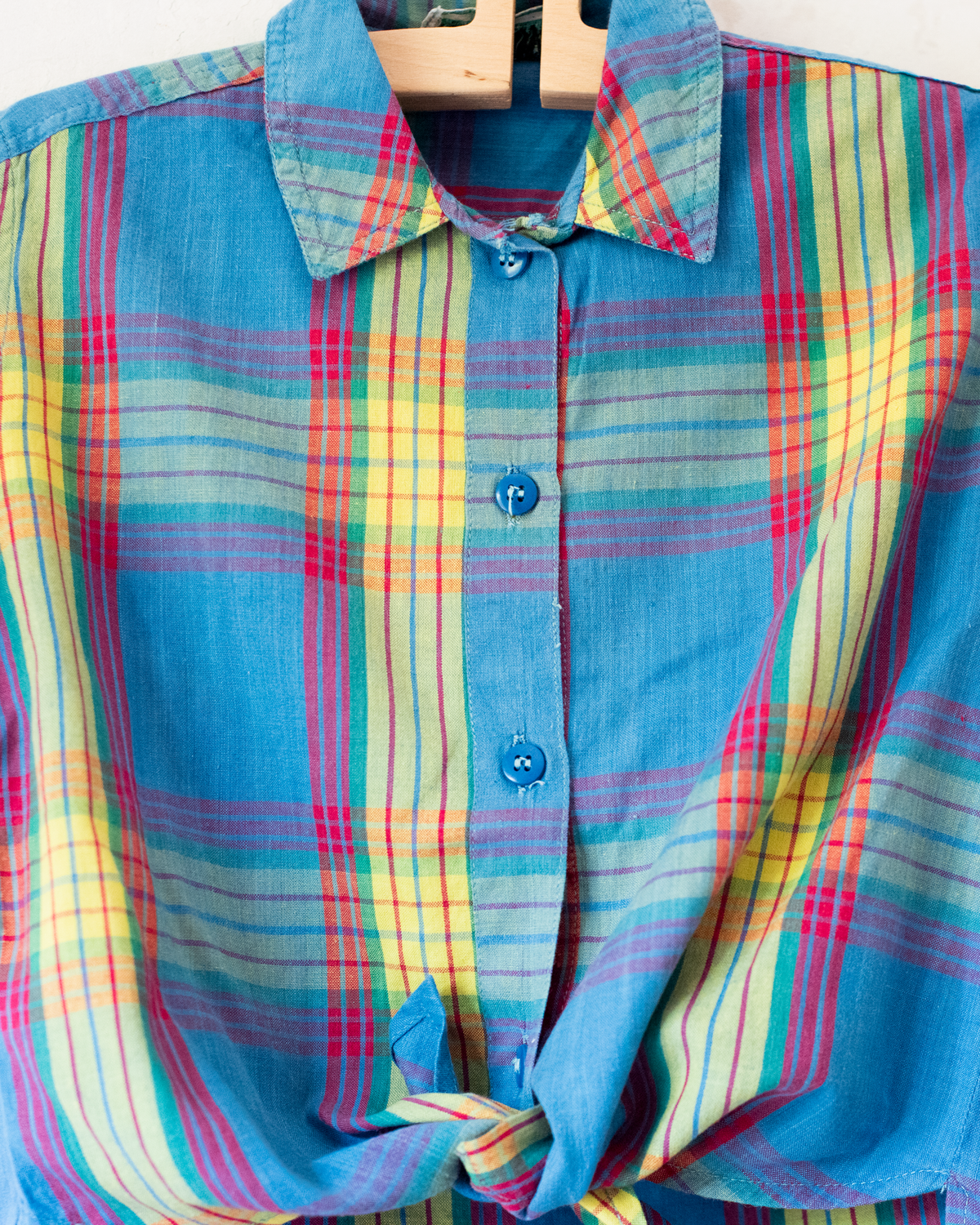 Plaid button-down shirt with bow and strawberries | 4-5 years