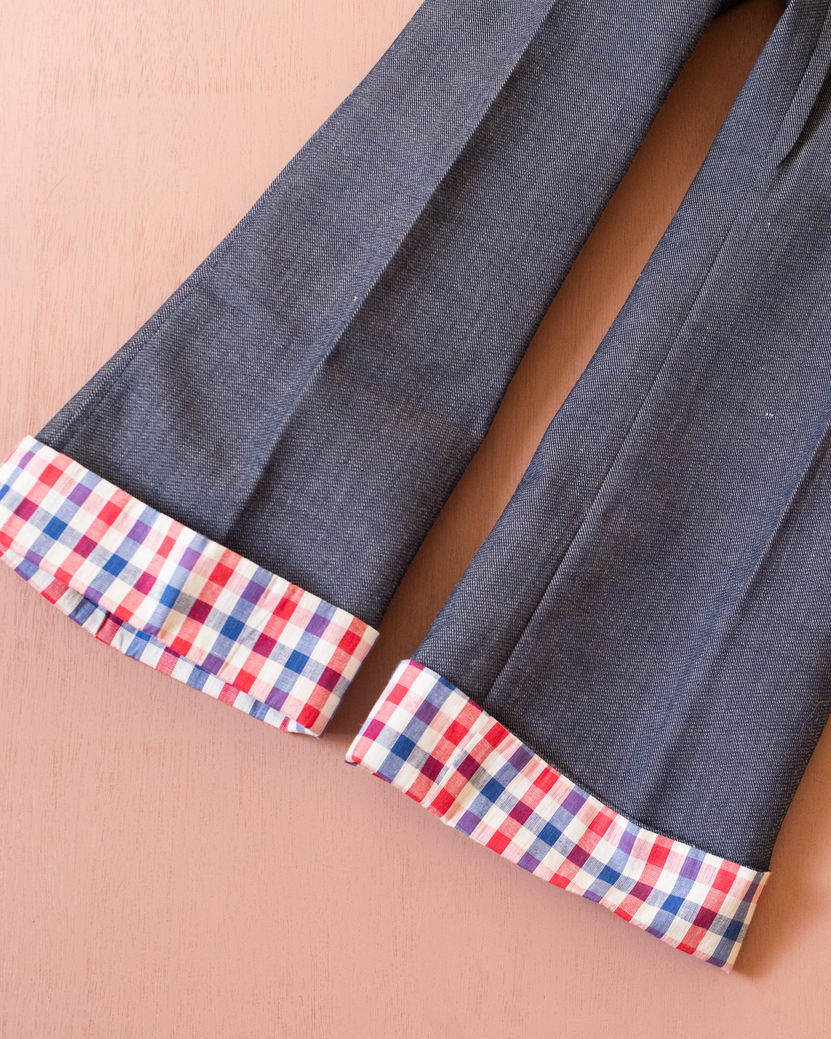 Tailored long pants with checkered hem | French deadstock from the 70s | 12-13 years