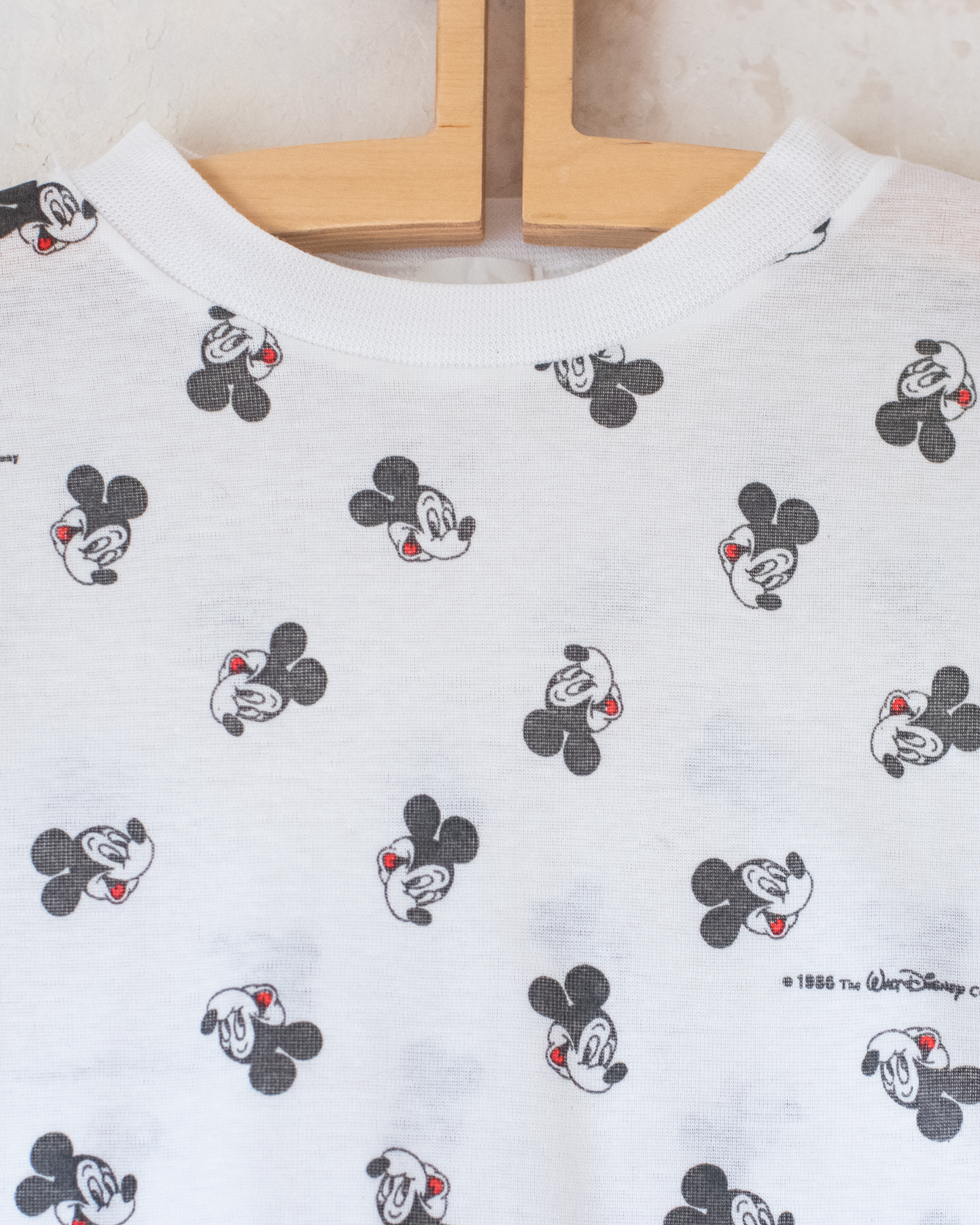 White T-shirt with Mickey Mouse | Italian deadstock | Ages 5-6