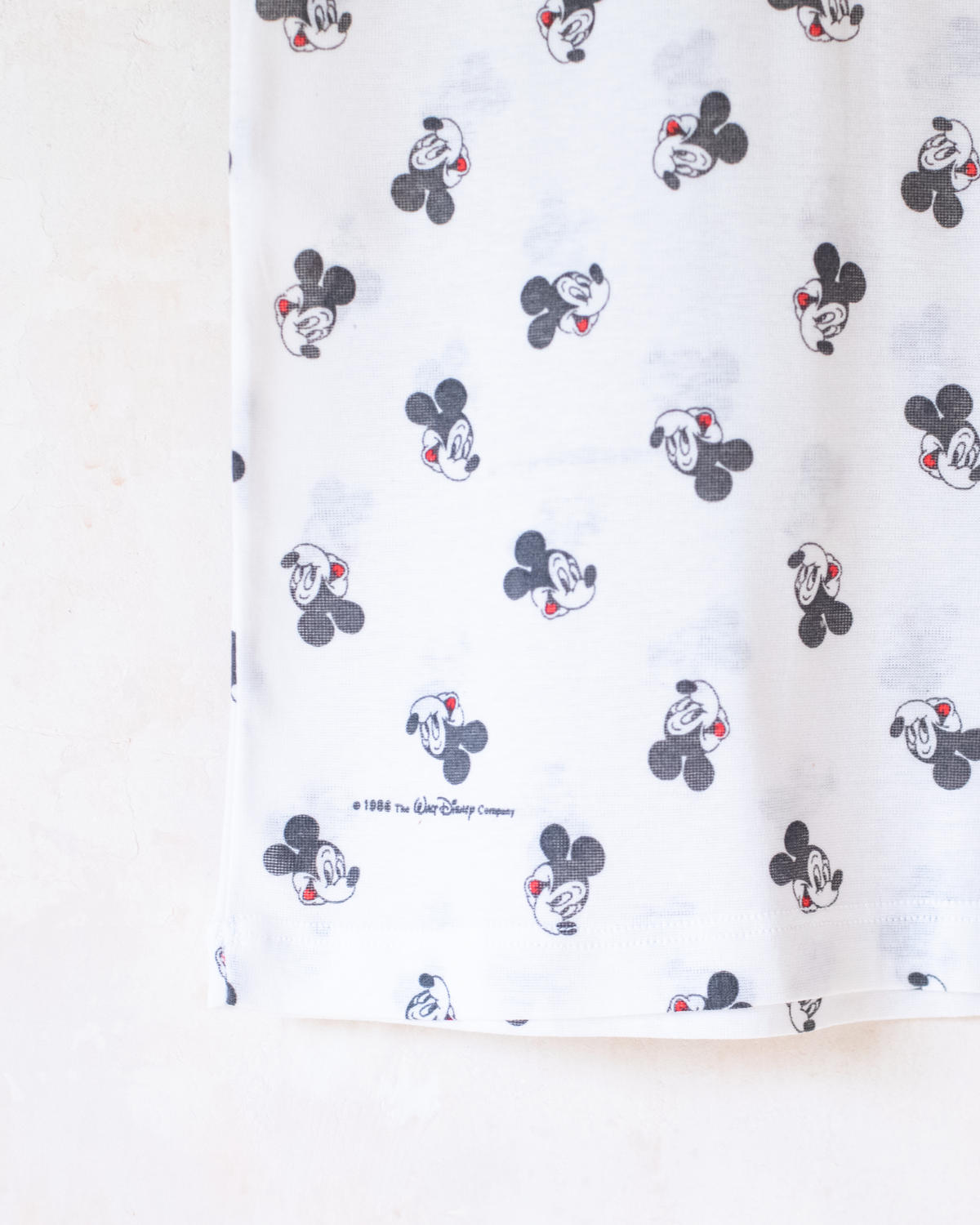 White T-shirt with Mickey Mouse | Italian deadstock | Ages 5-6
