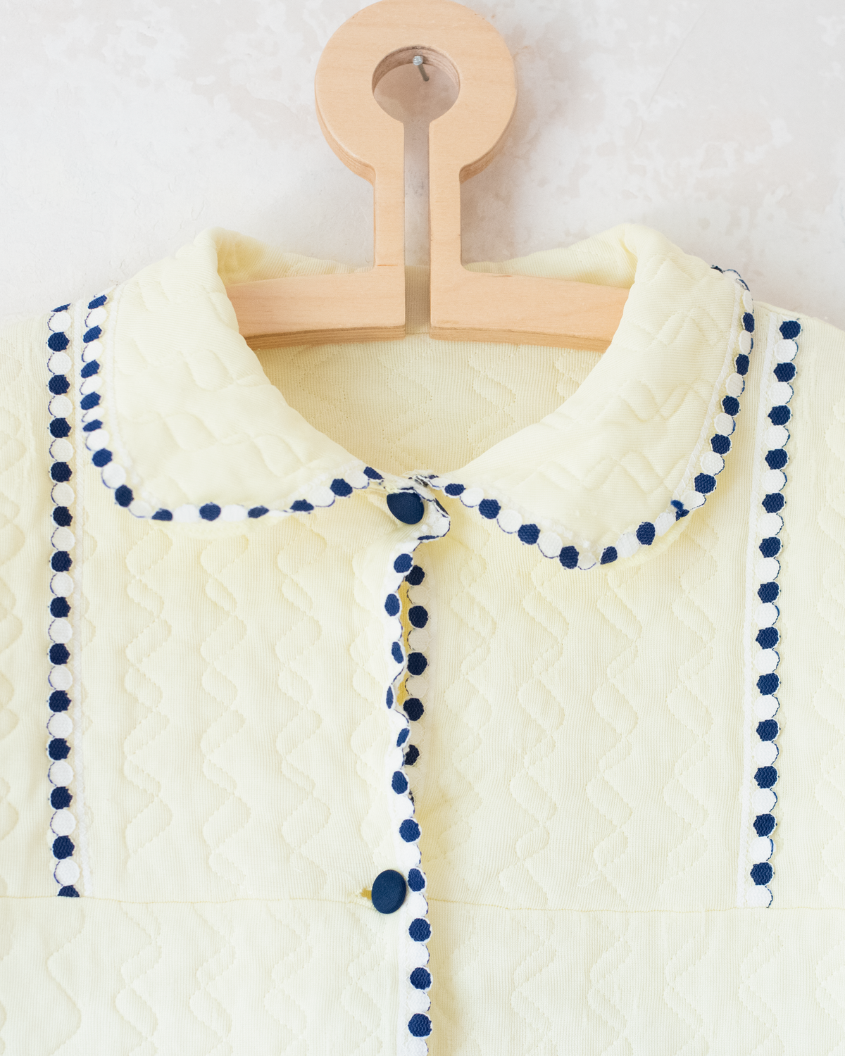 Bright yellow quilted jacket from the 70s | 8-10 years