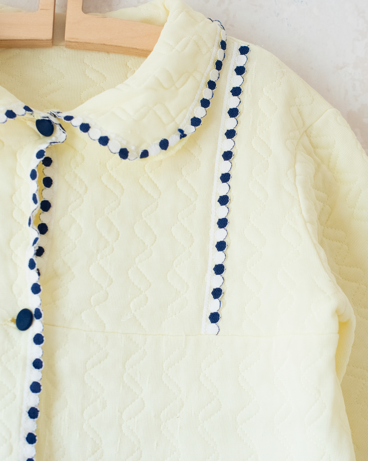 Bright yellow quilted jacket from the 70s | 8-10 years