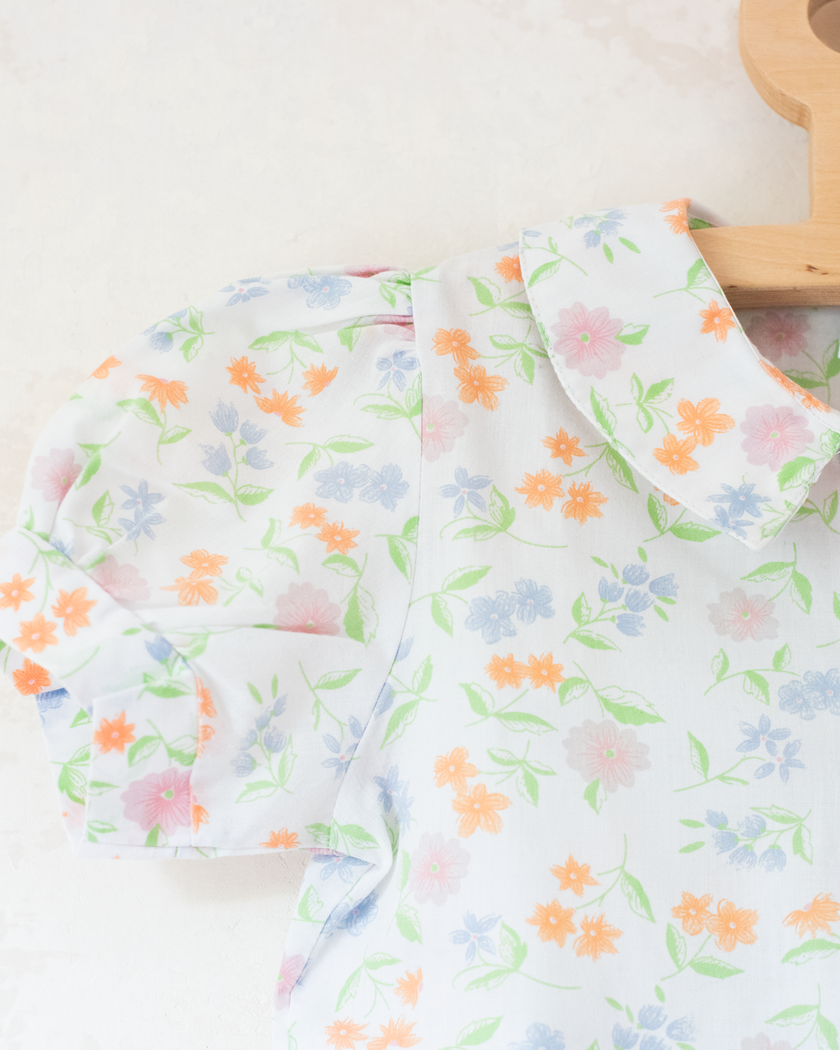 Floral button-down shirt with wide collar | 5-6 years