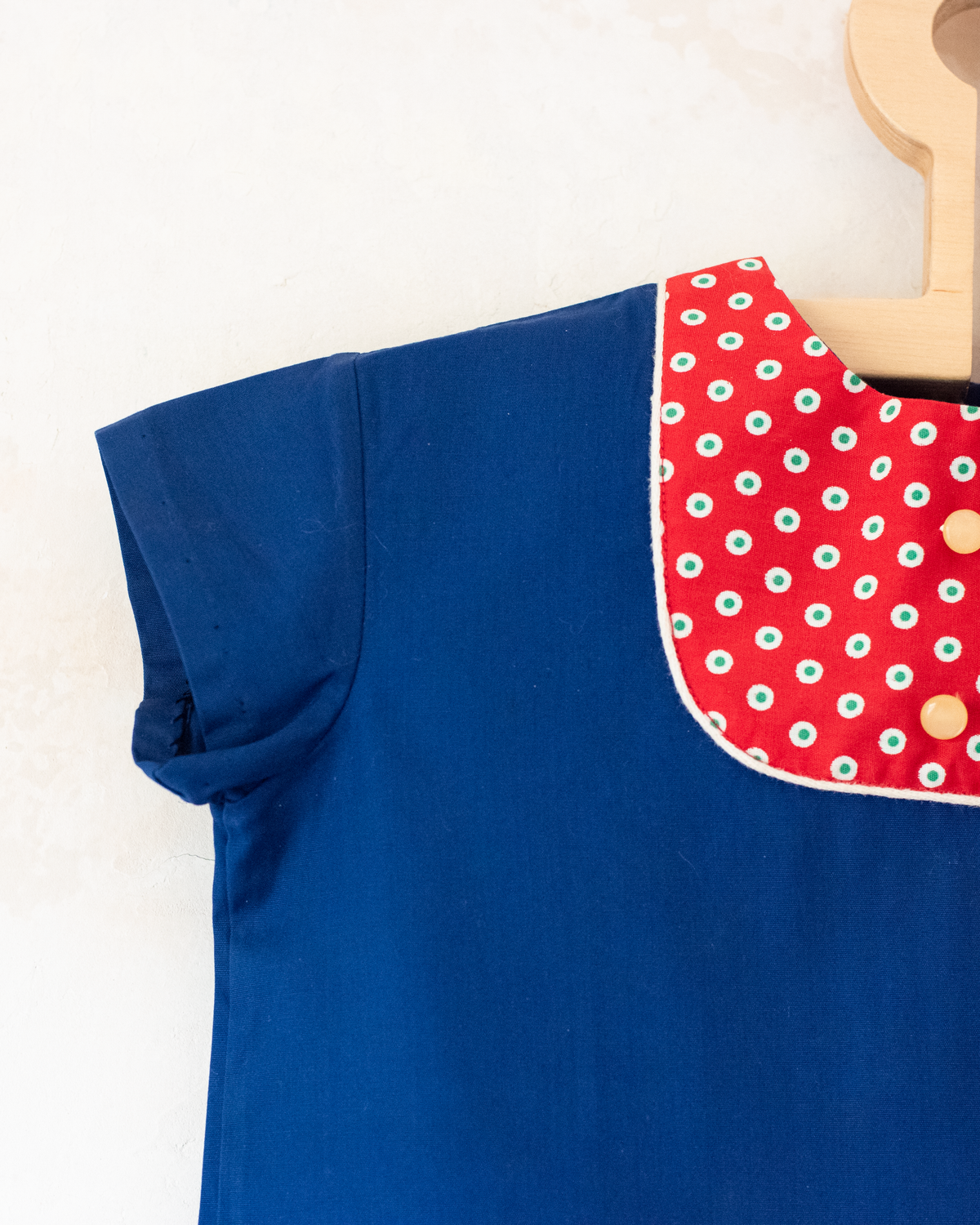 Blue and red dress with dots and embroidered rabbit | French deadstock from the 1960s | 18-24 months