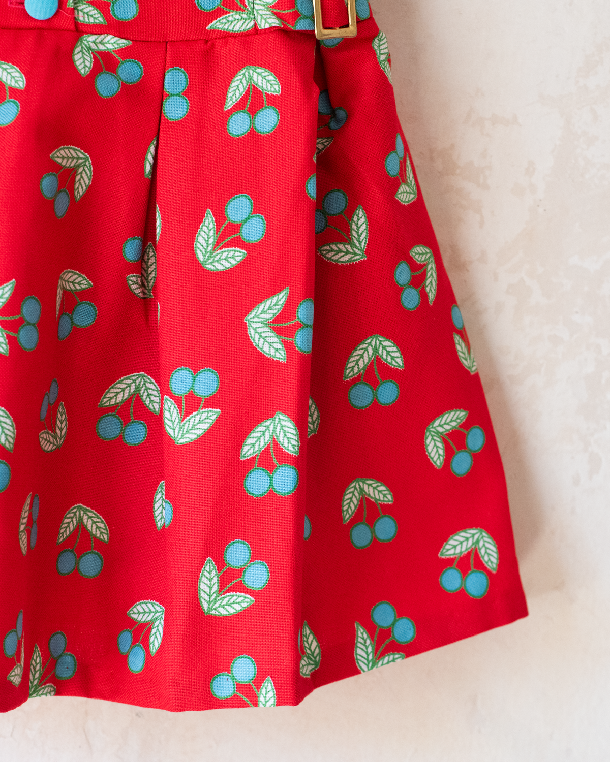 Red dress with cherries | French deadstock from the seventies | 6-7 years