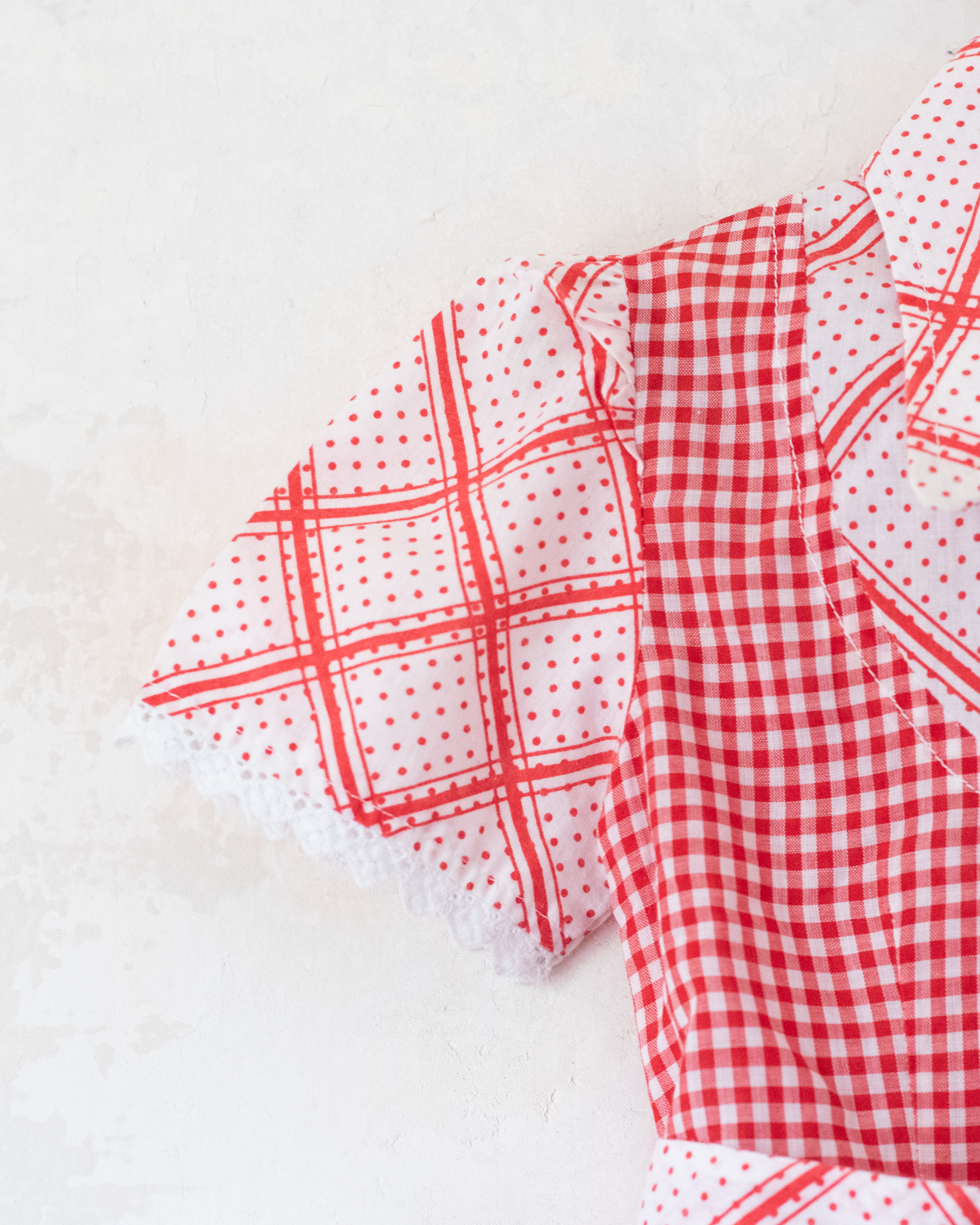 Red and white dress with dots and checks | French dead stock | 2-3 years