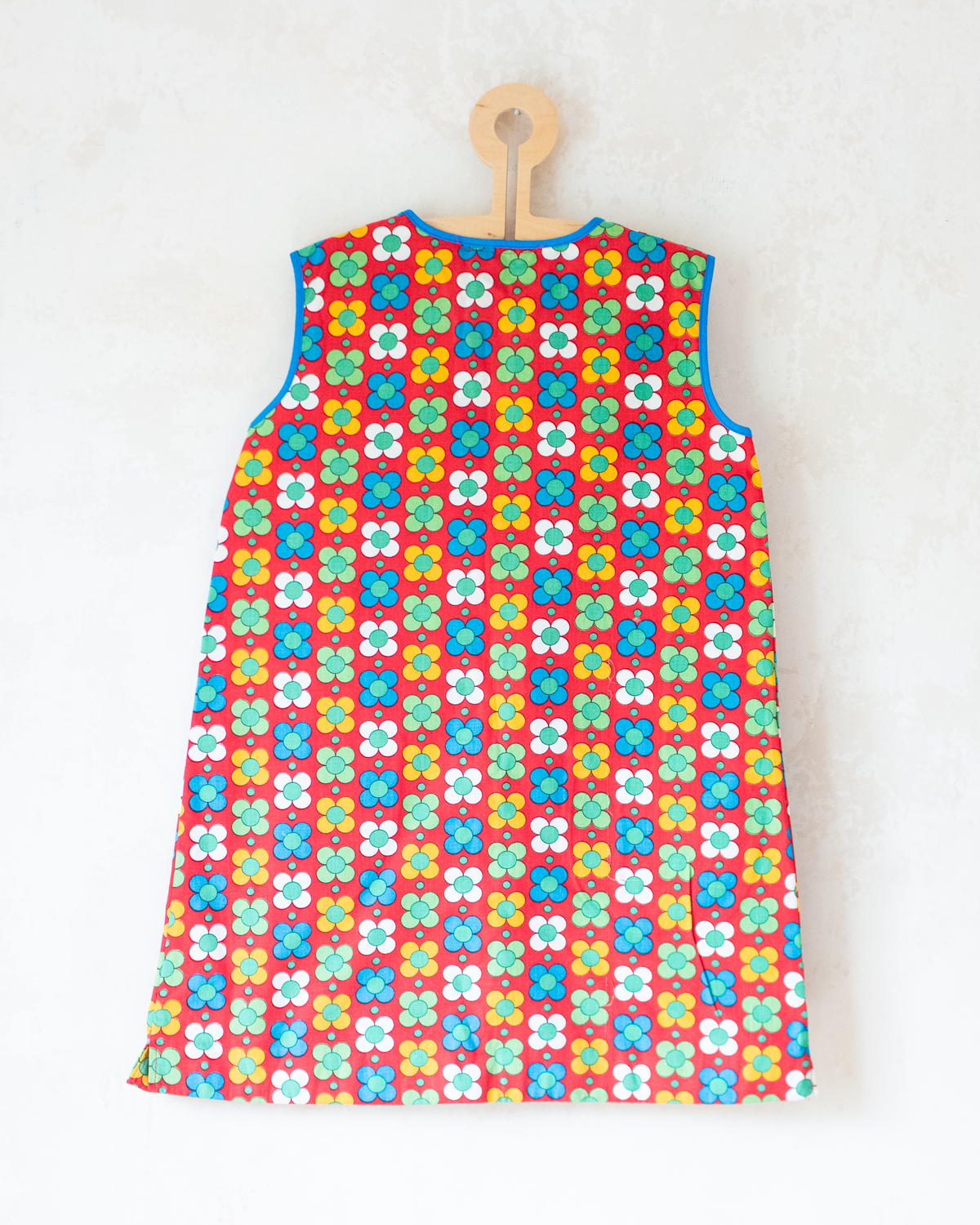 Red dress with colorful flowers | 7-8 years