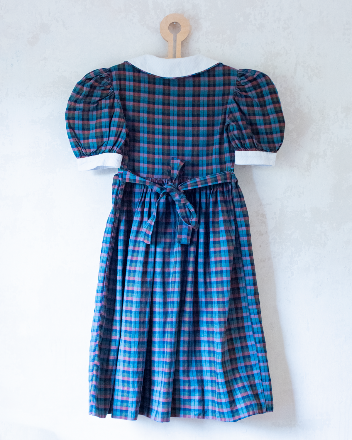 Plaid dress with embroidery | 9-10 years