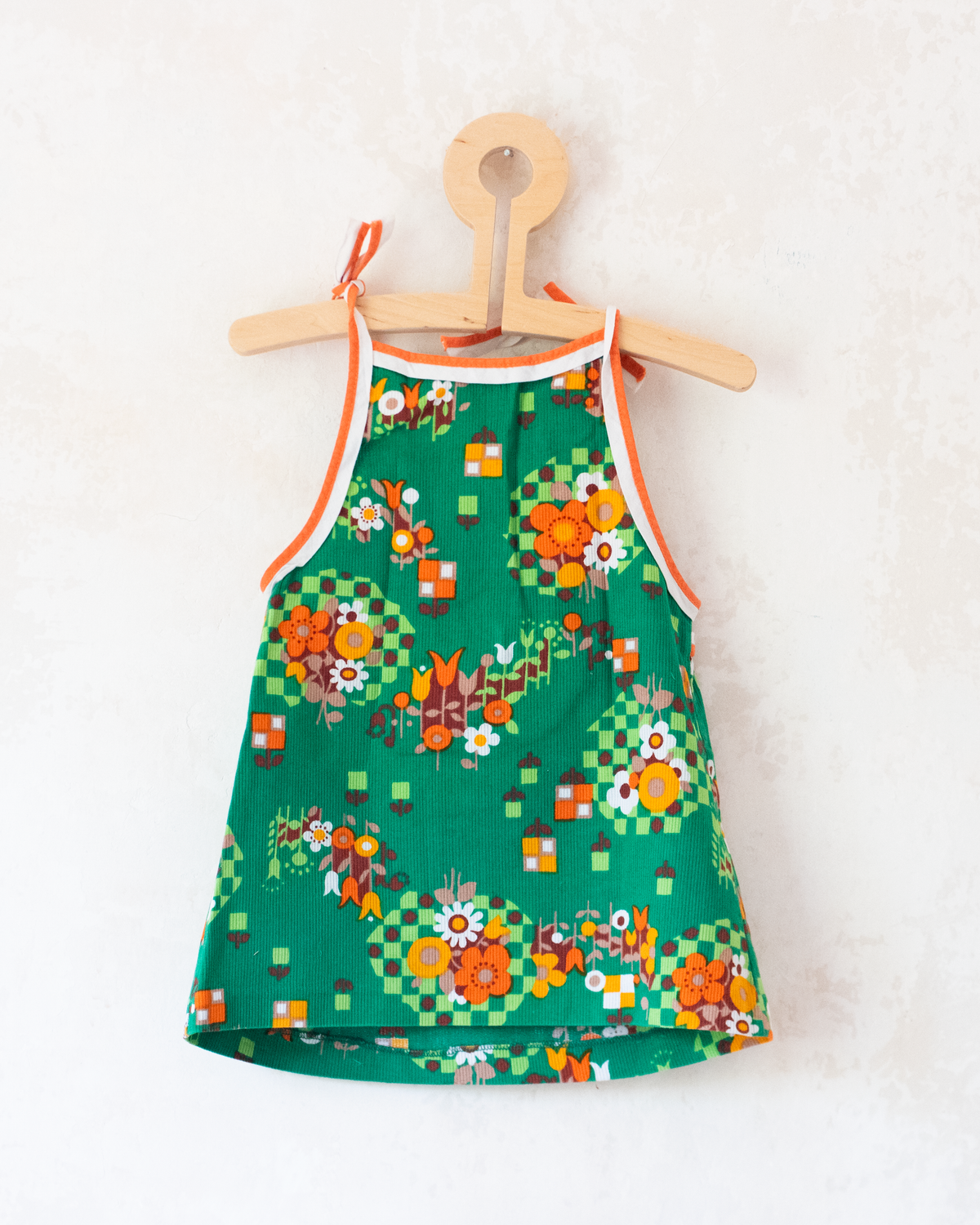 Green floral tank top from the 70s | 3-4 years