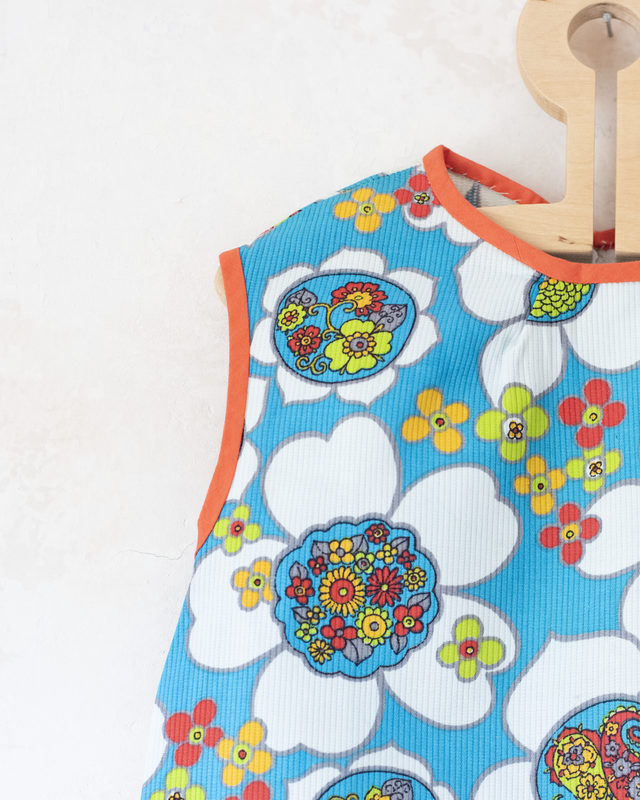 שמלה פרחונית צבעונית מהסבנטיז | 3-4 שנים