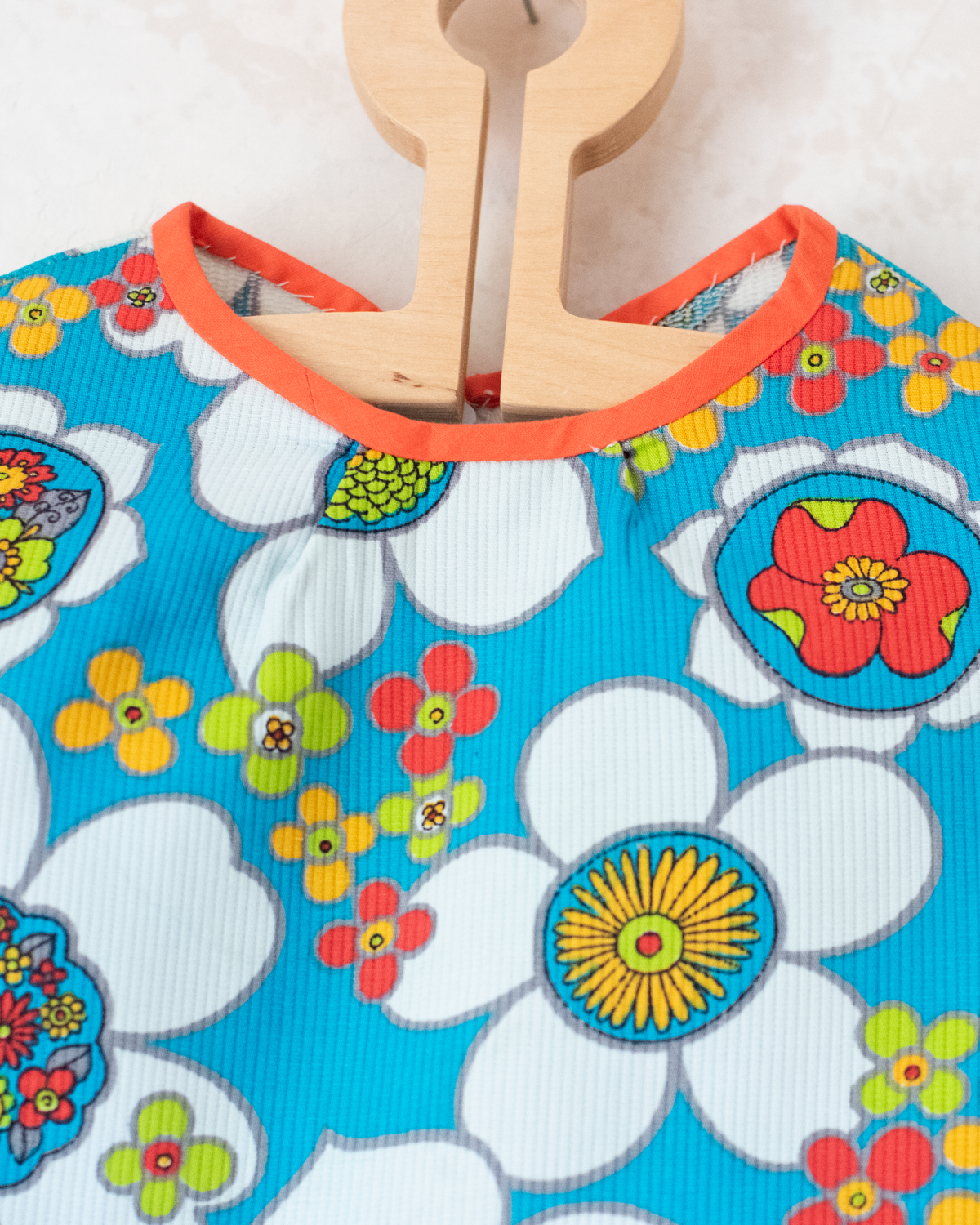 Colorful floral dress from the seventies | 3-4 years