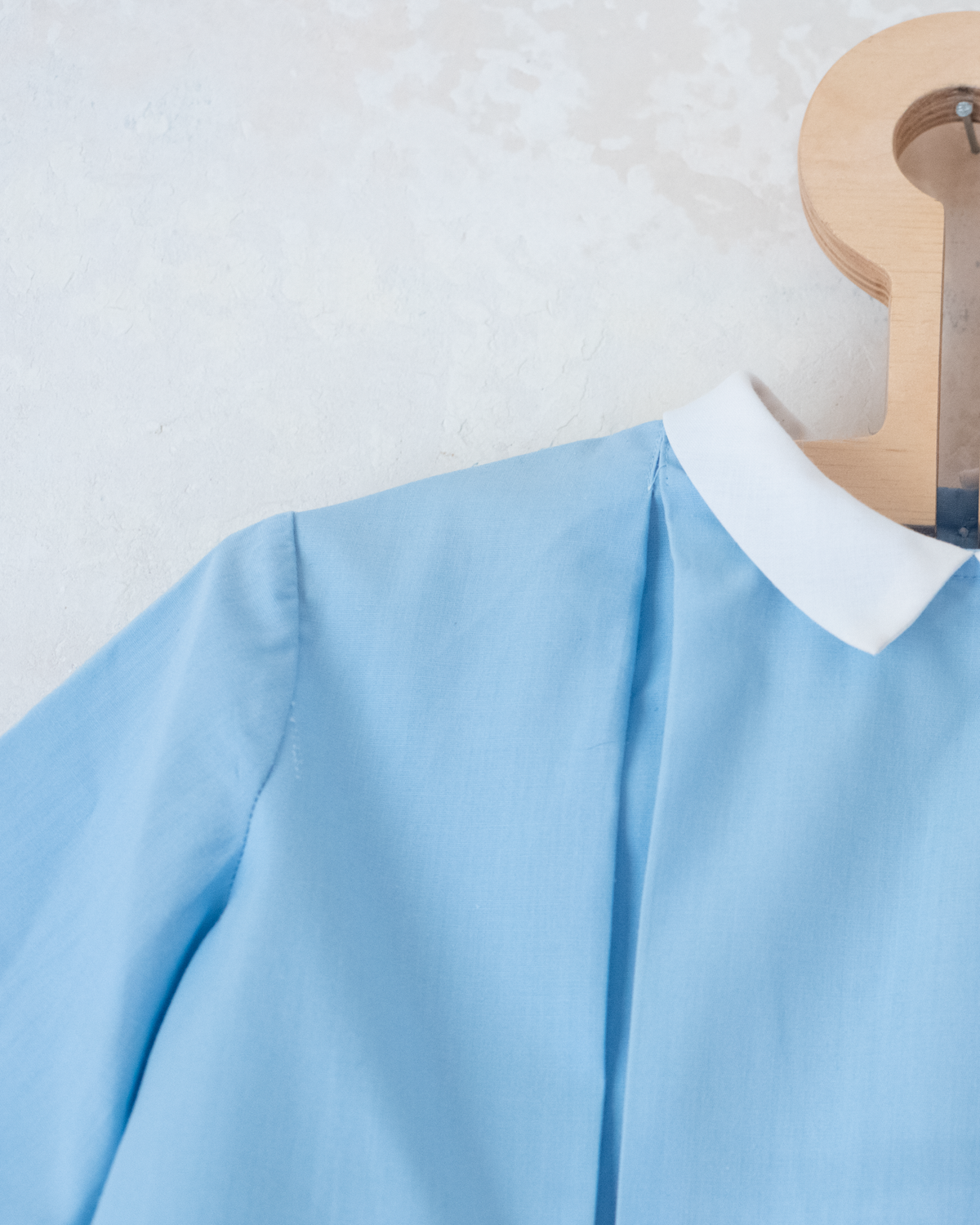 Long shirt with embroidered dog from the Sixties | 2-3 years