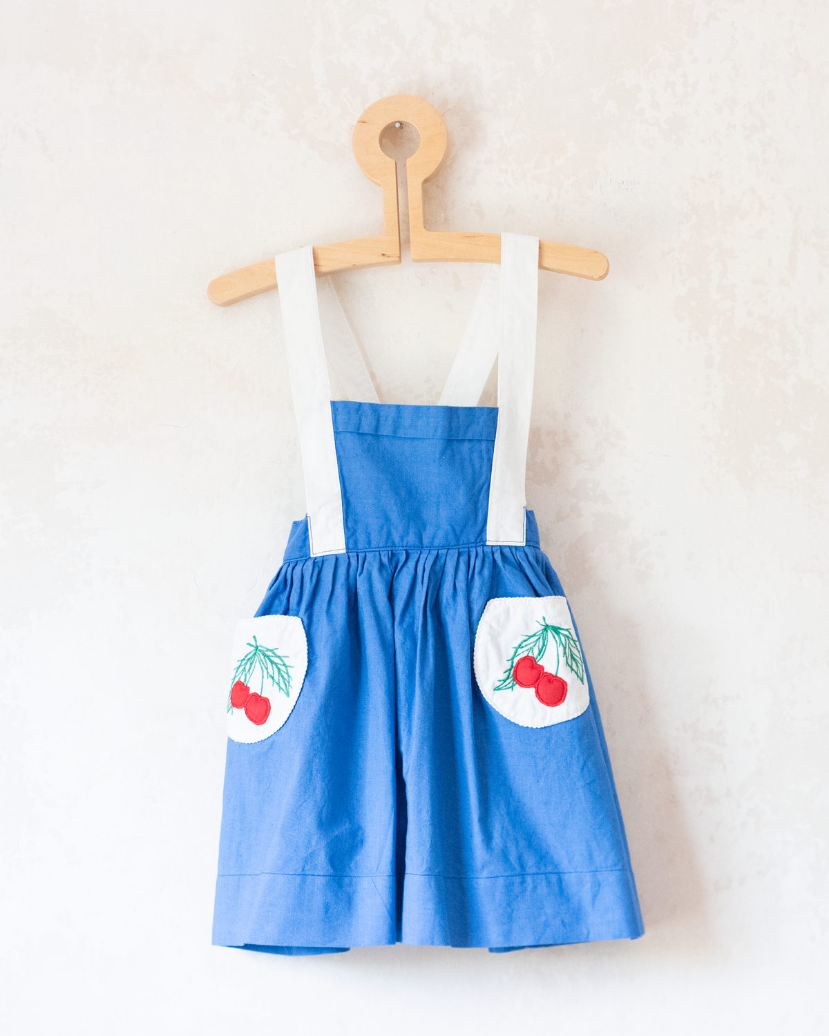 Pinafore and cardigan with cherry embroidery | 1950s | 18-24 months