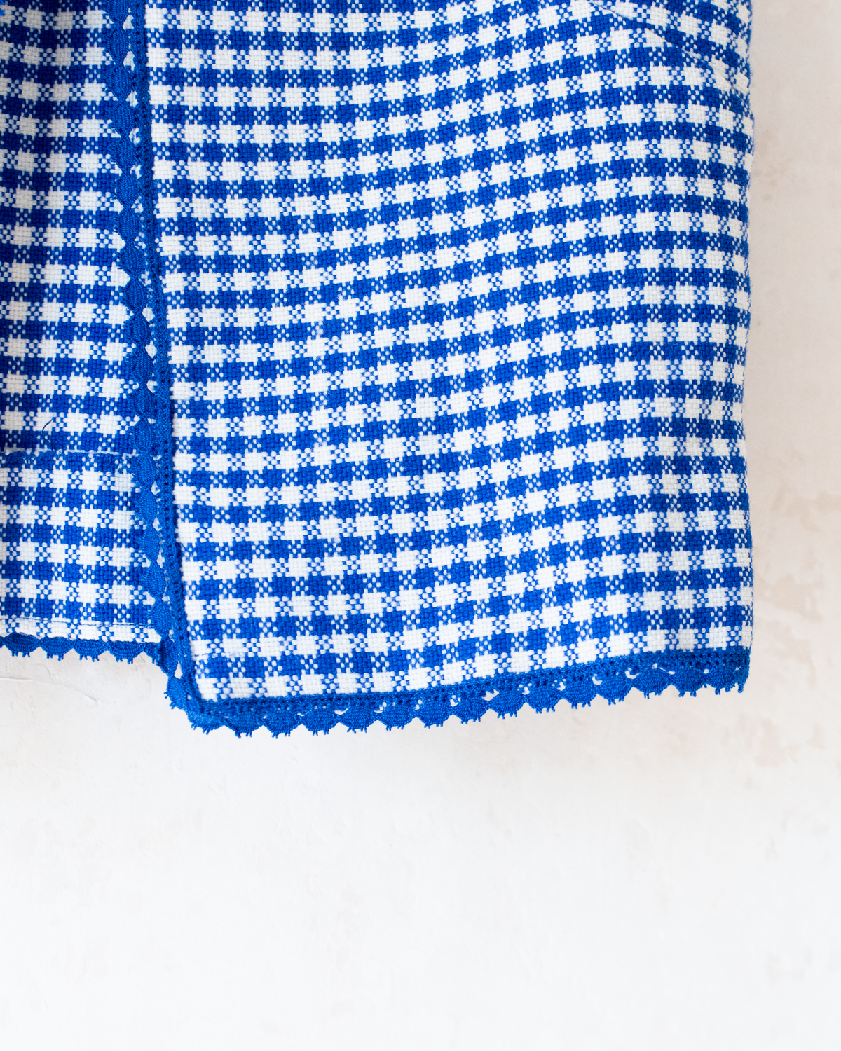 Blue and white plaid vest | 7-10 years