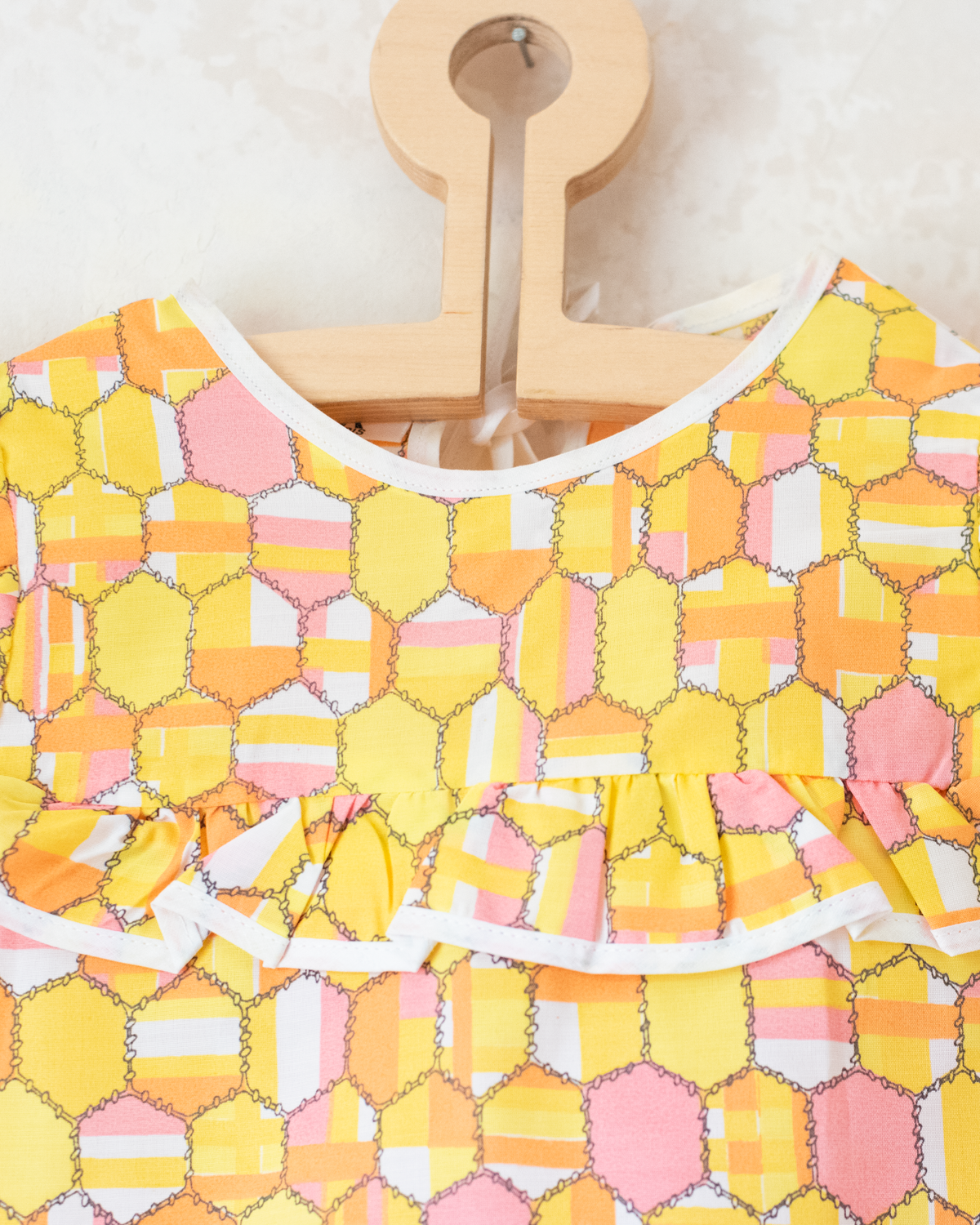 Colorful dress with ruffles | French deadstock from the Sixties | 2-3 years