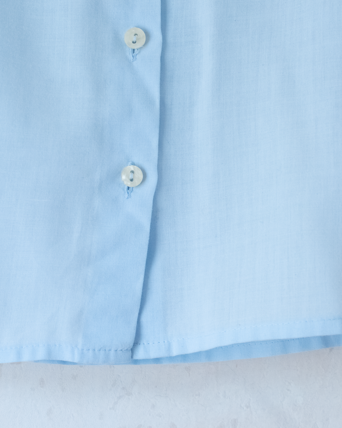 Light blue button-down shirt with embroidered birds | 4-5 years