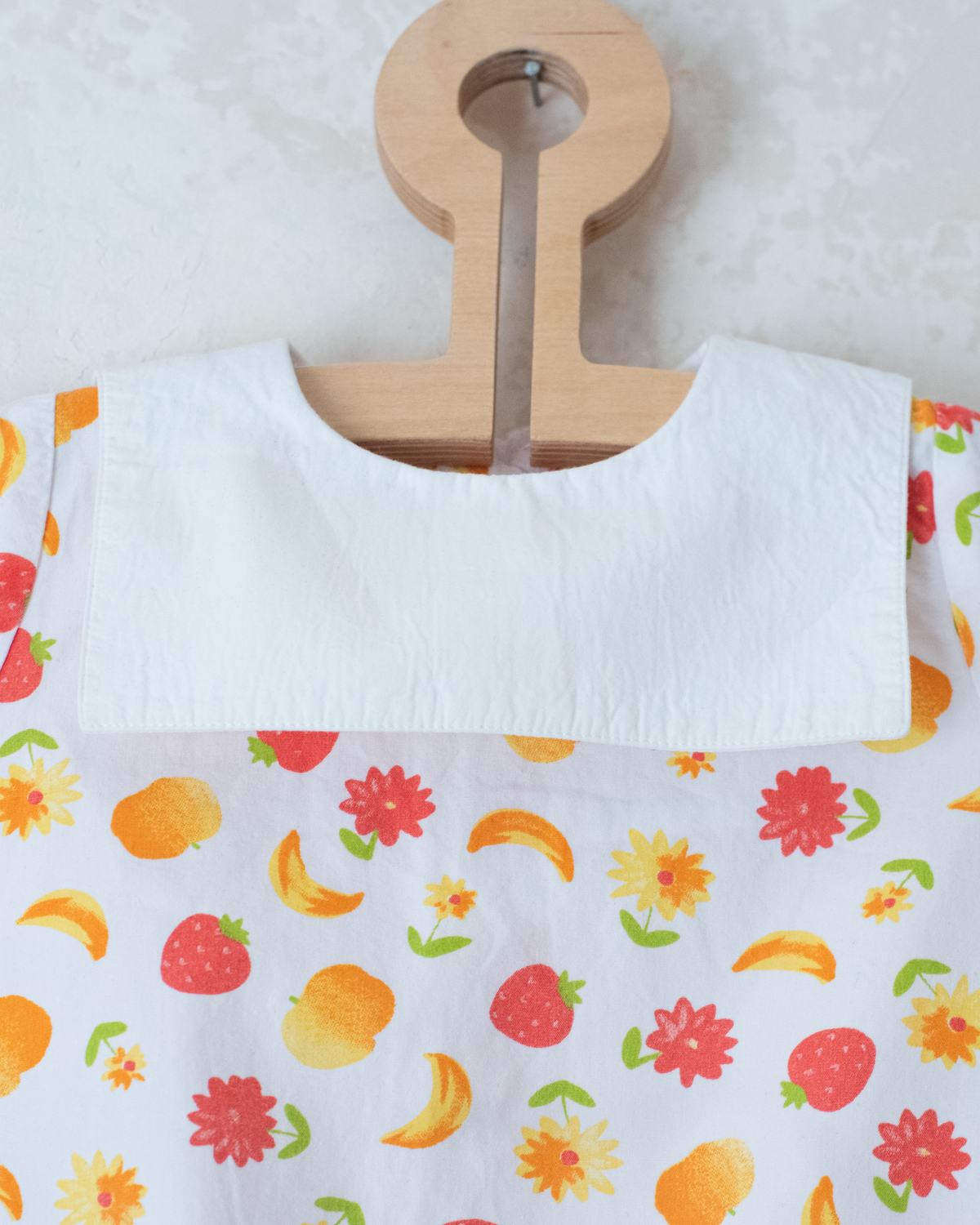 Fruit romper with wide collar | 0-3 months