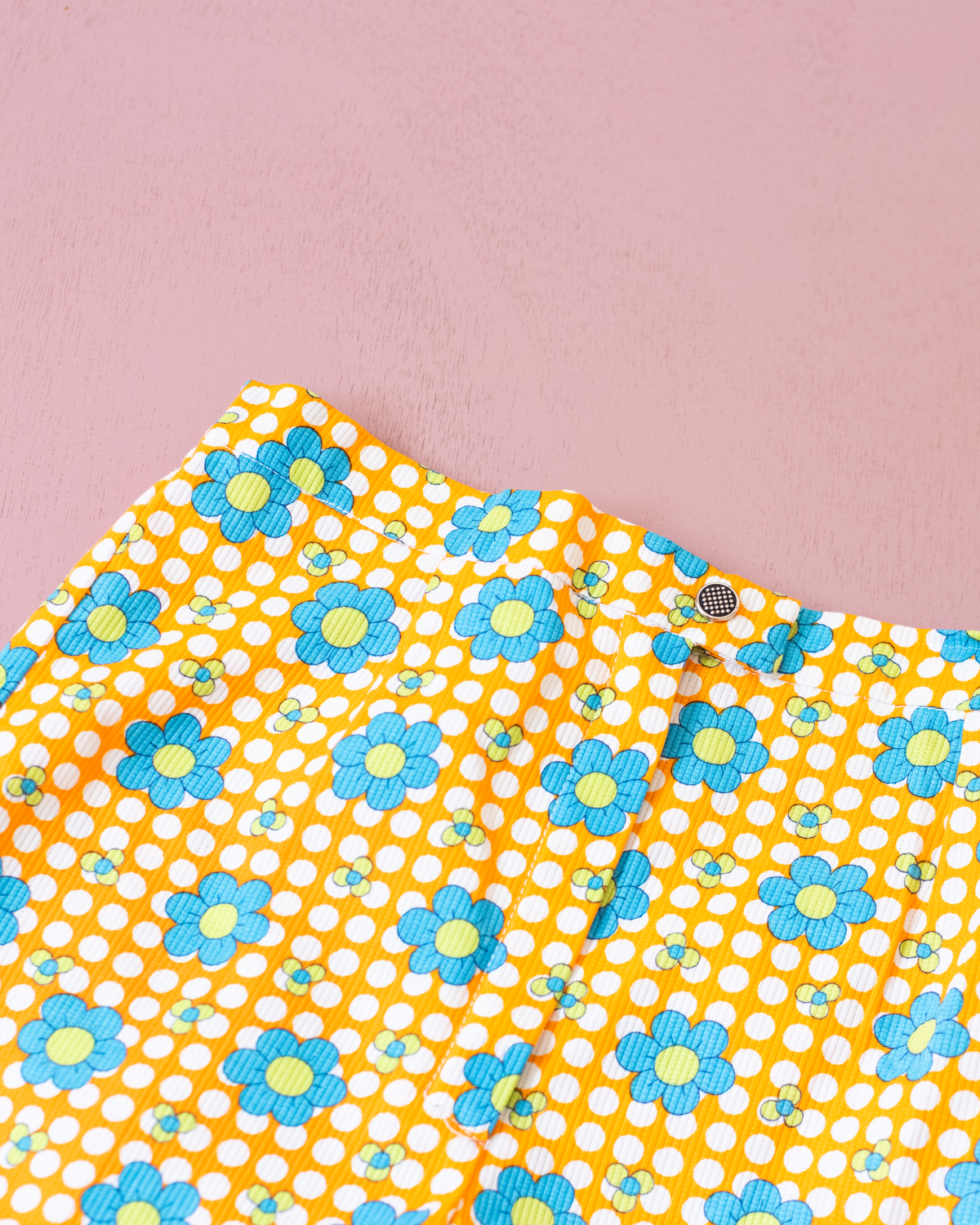 Seventies Floral Set | Dead Stock | 8-9 Years