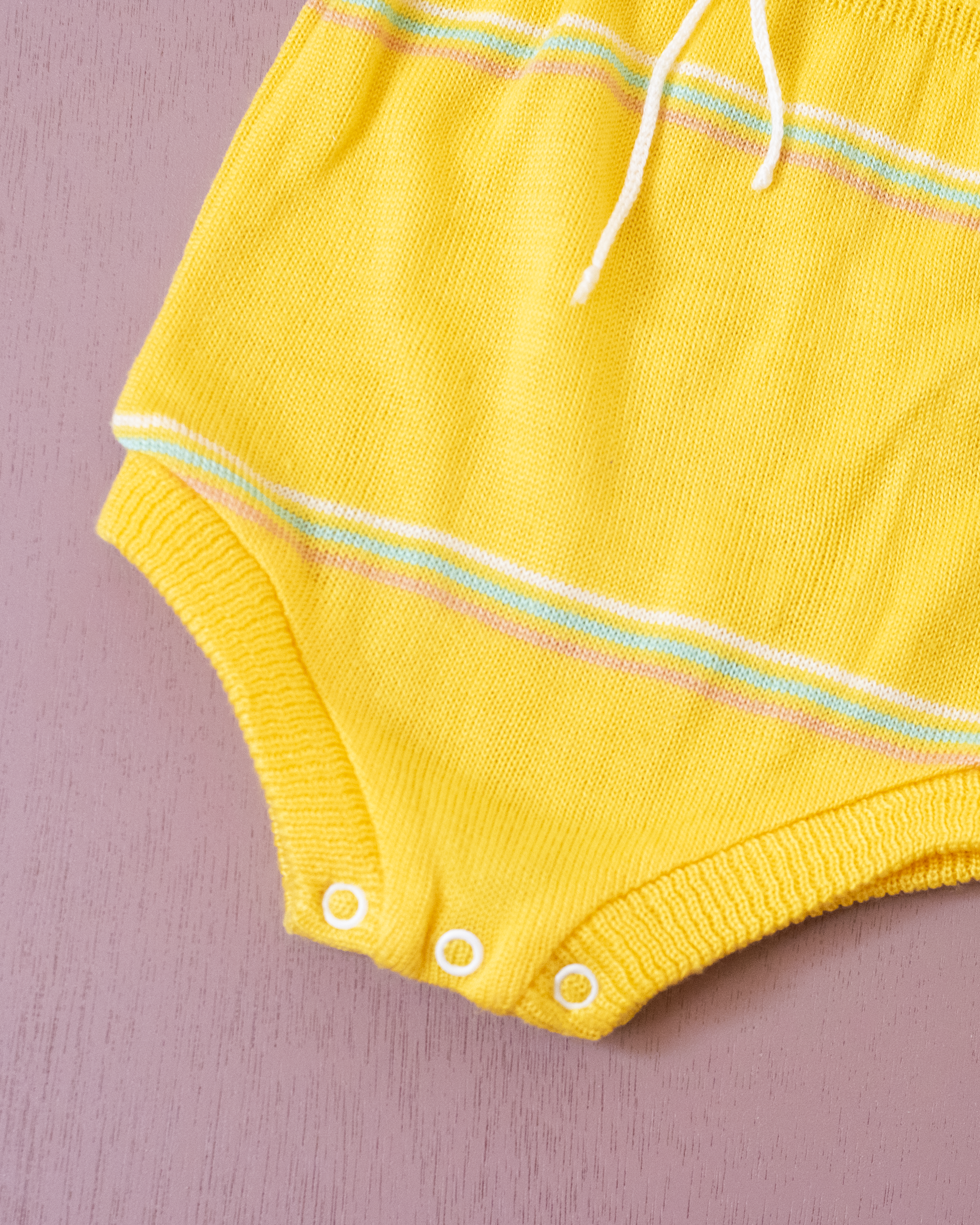 רומפר צהוב סרוג עם שמש וספינה | 3-6 חודשים