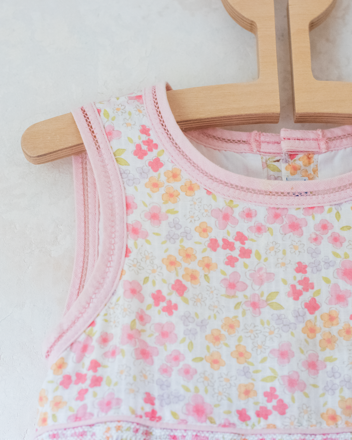 Floral dress with flower embroidery | 6-7 years