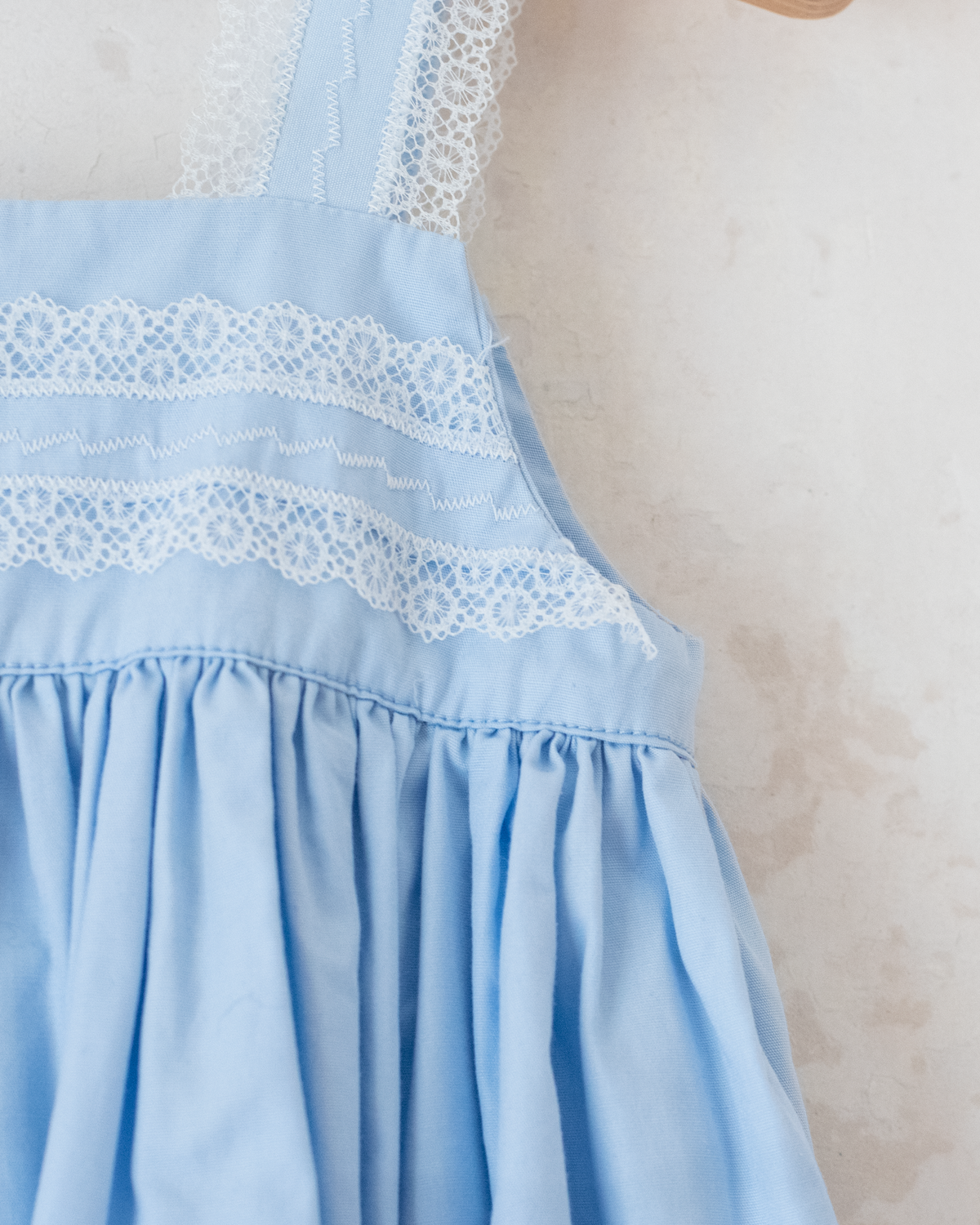 Light blue dress with lace from the 50s | 6-9 months