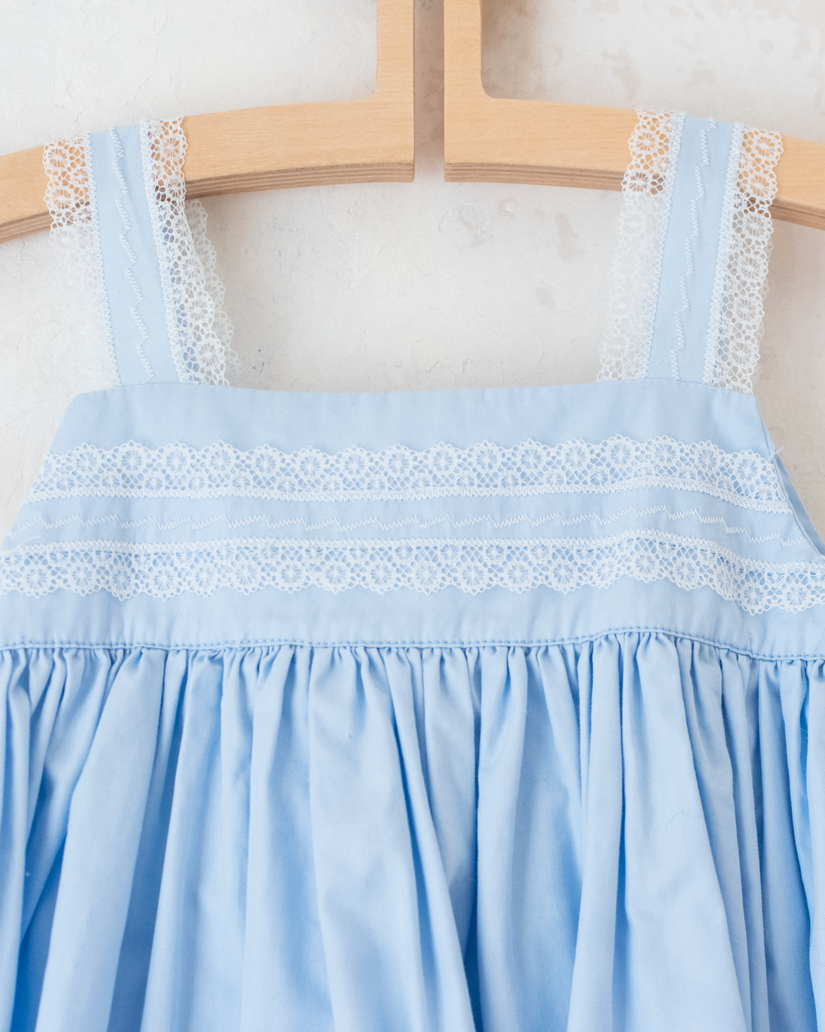 Light blue dress with lace from the 50s | 6-9 months