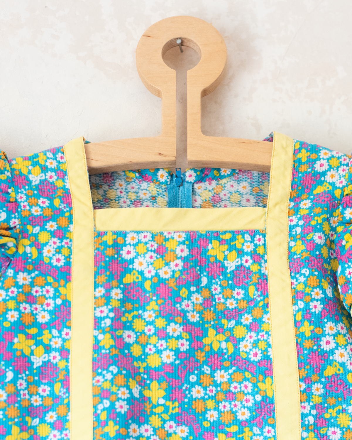 Floral dress with ruffled straps | 2-3 years