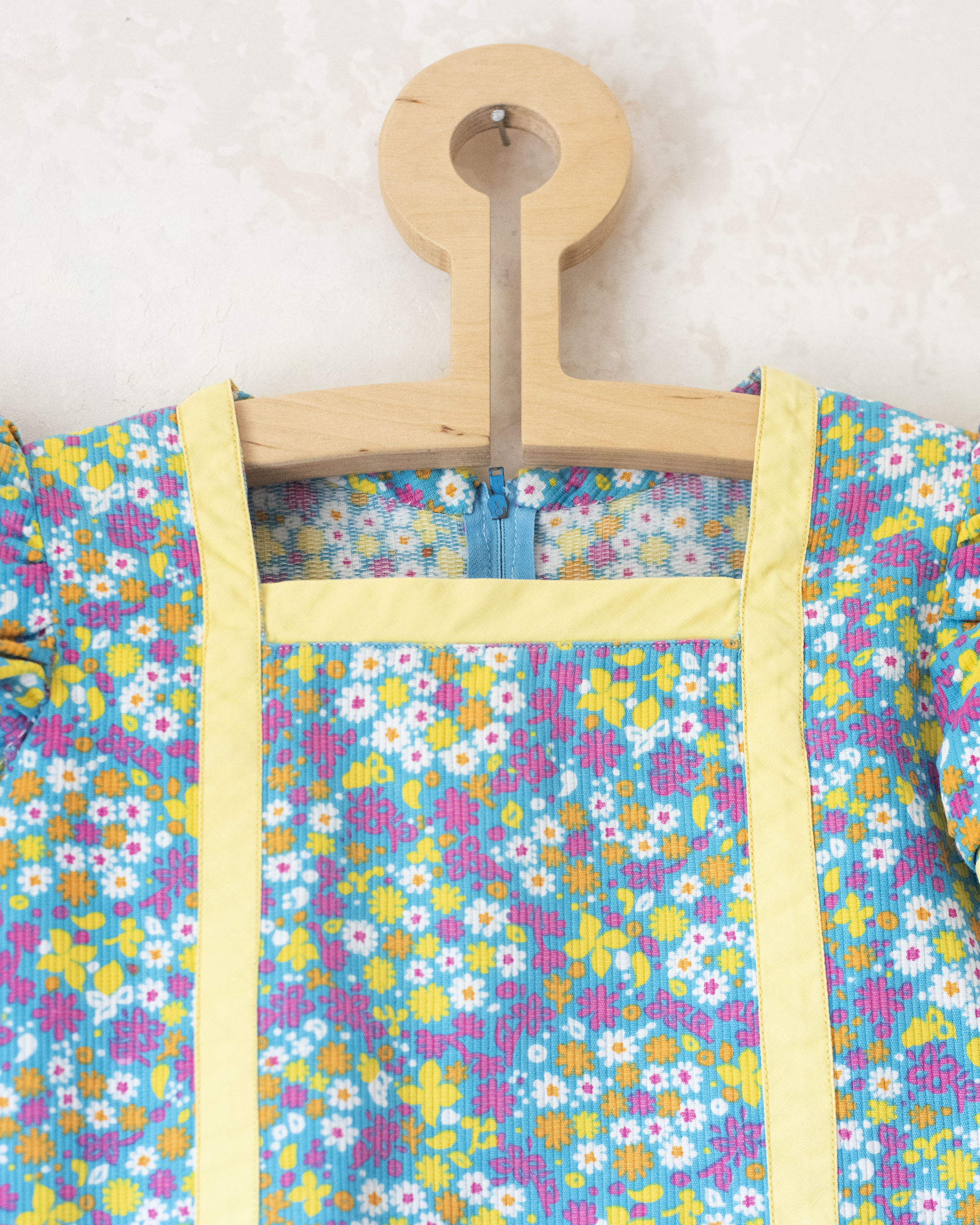 שמלה פרחונית עם כתפיות מלמלה | 2-3 שנים