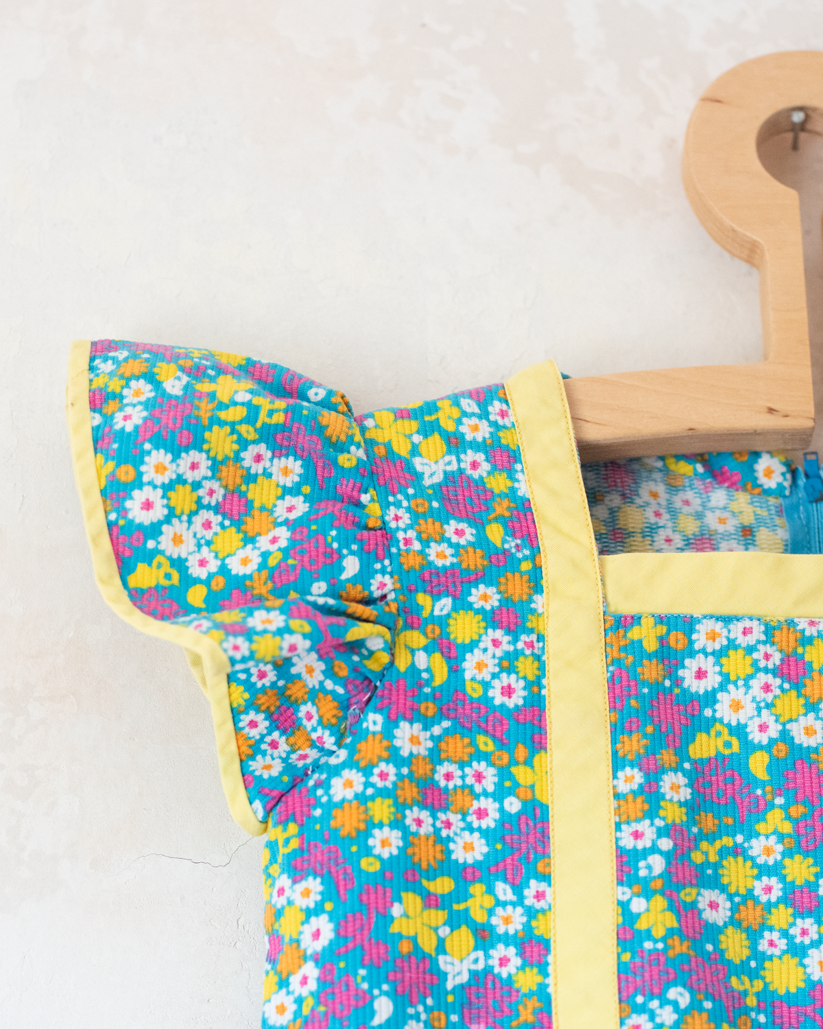Floral dress with ruffled straps | 2-3 years