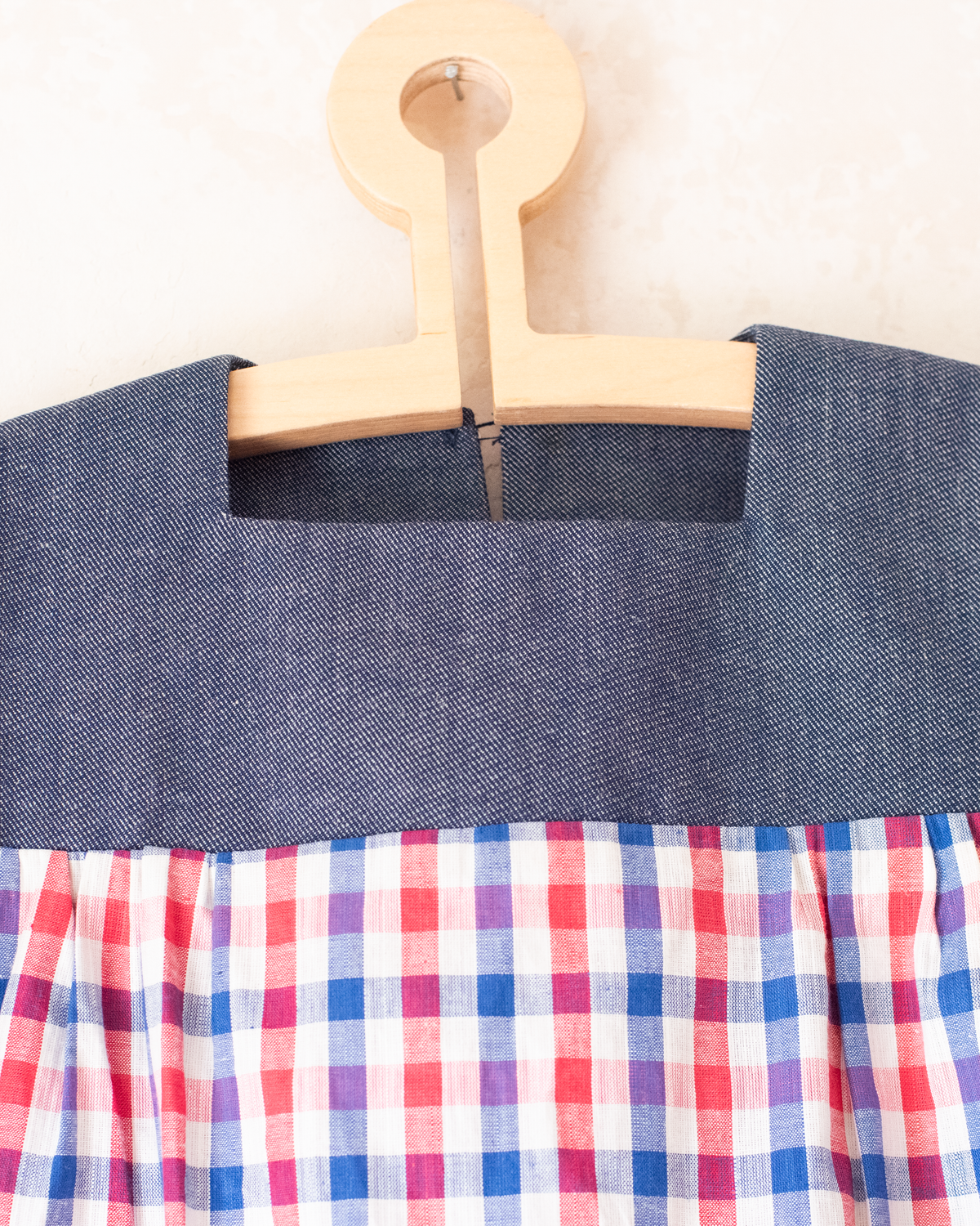 Wide, checkered short shirt | French deadstock from the 70s | 11-13 years