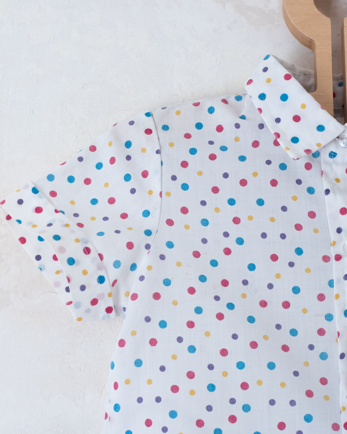 Short button-down shirt with dots | 6-9 months