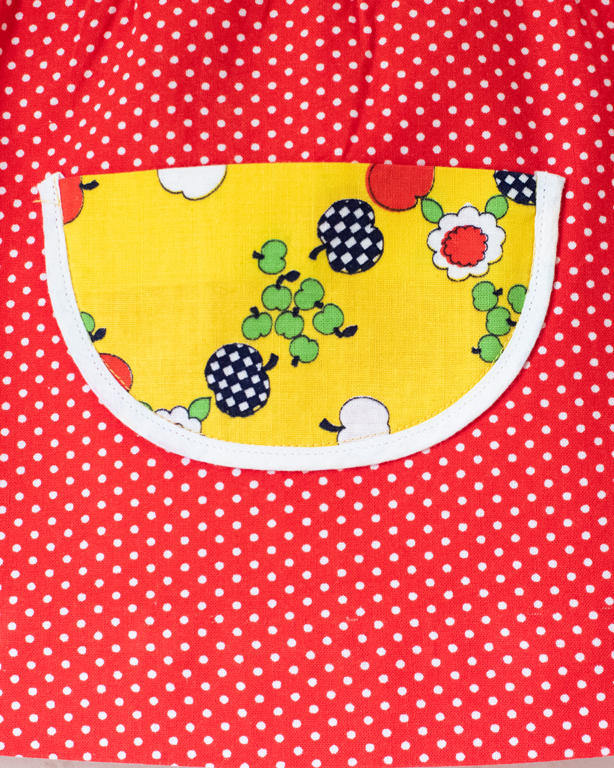 Red tunic from the 70s with apples and flowers | 12-18 months