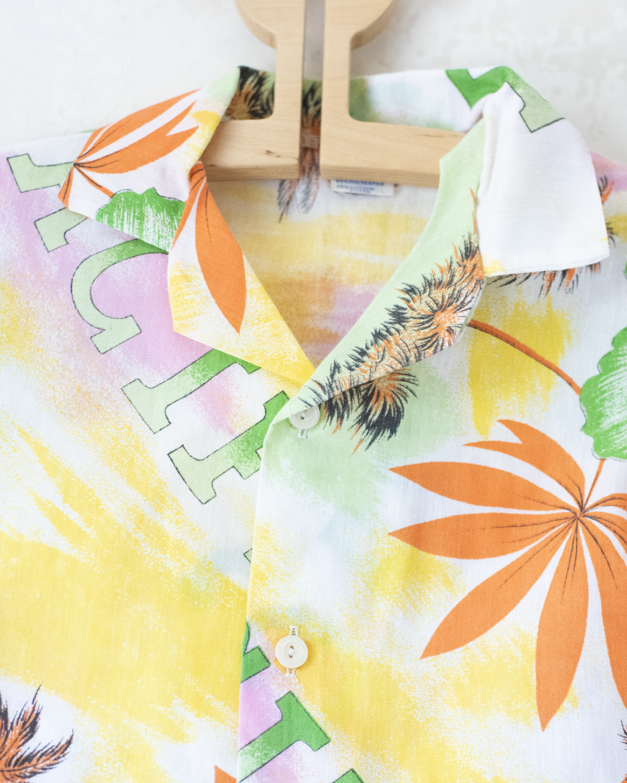 סט טרופי מכופתרת ומכנסיים | 3-4 שנים