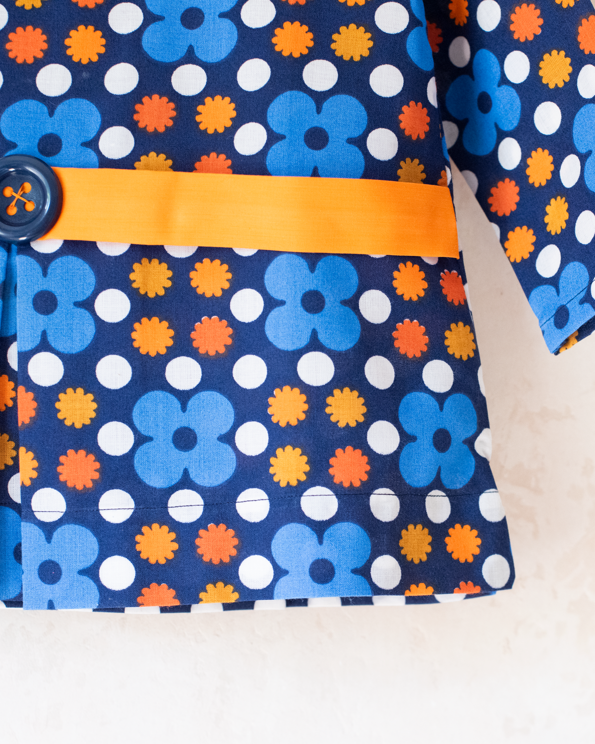 Blue and orange floral shirt with orange collar | French deadstock | 3-4 years