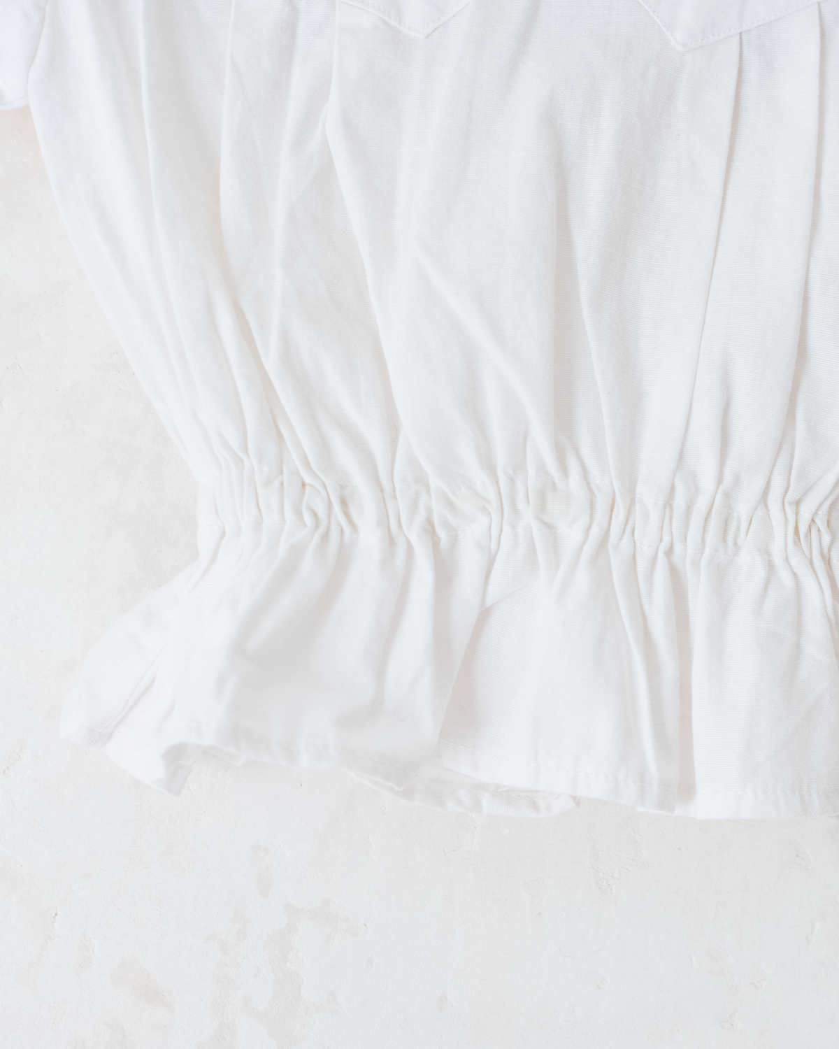 White shirt with embroidered ducks and gathered waist | 3-6 months
