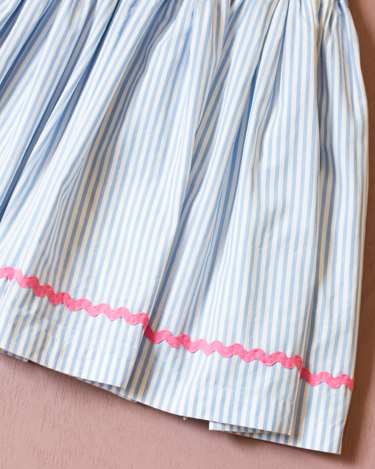 Dress with stripes and embroidered sailboats | 2-3 years