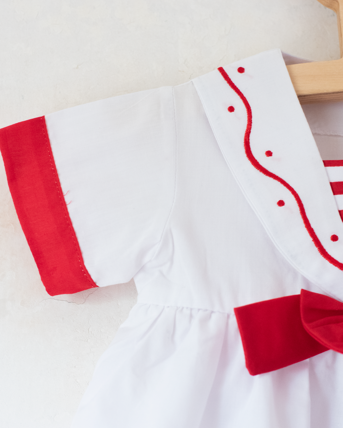 White sailor dress with embroidered fish | 9-12 months
