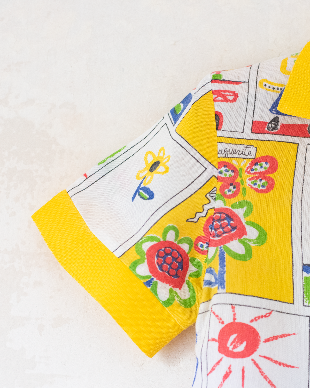 Button-down shirt with colorful comic strip | 4-5 years