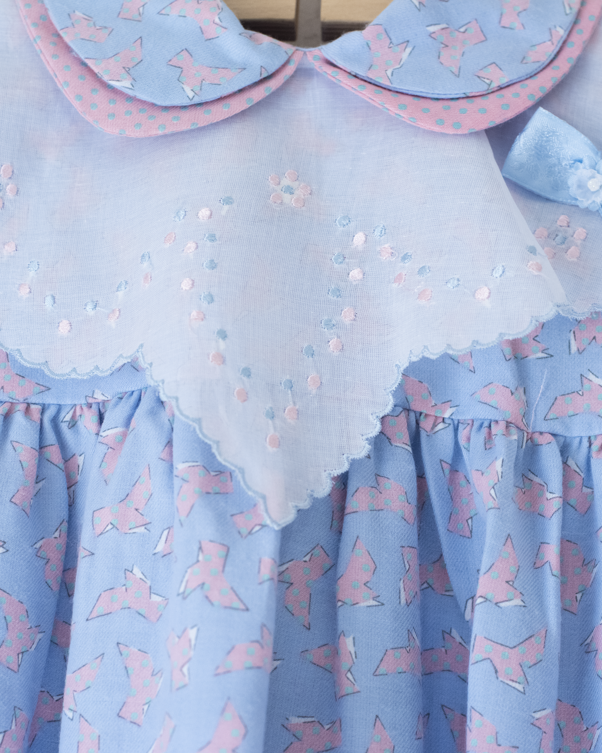 שמלה בצבעי פסטל עם צווארון רקום | דד סטוק ספרדי | 5-6 שנים