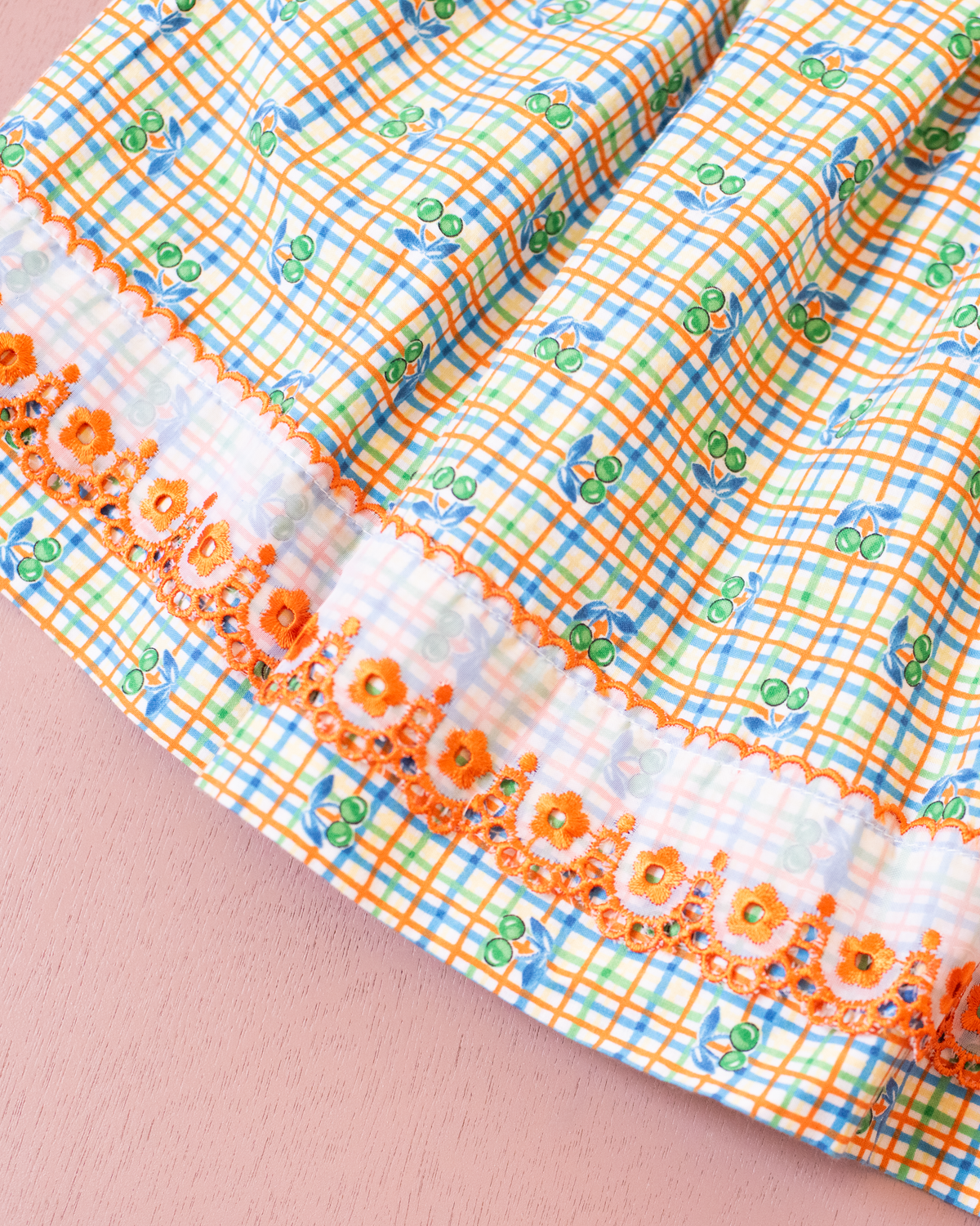 Checked dress with cherries | 3-4 years